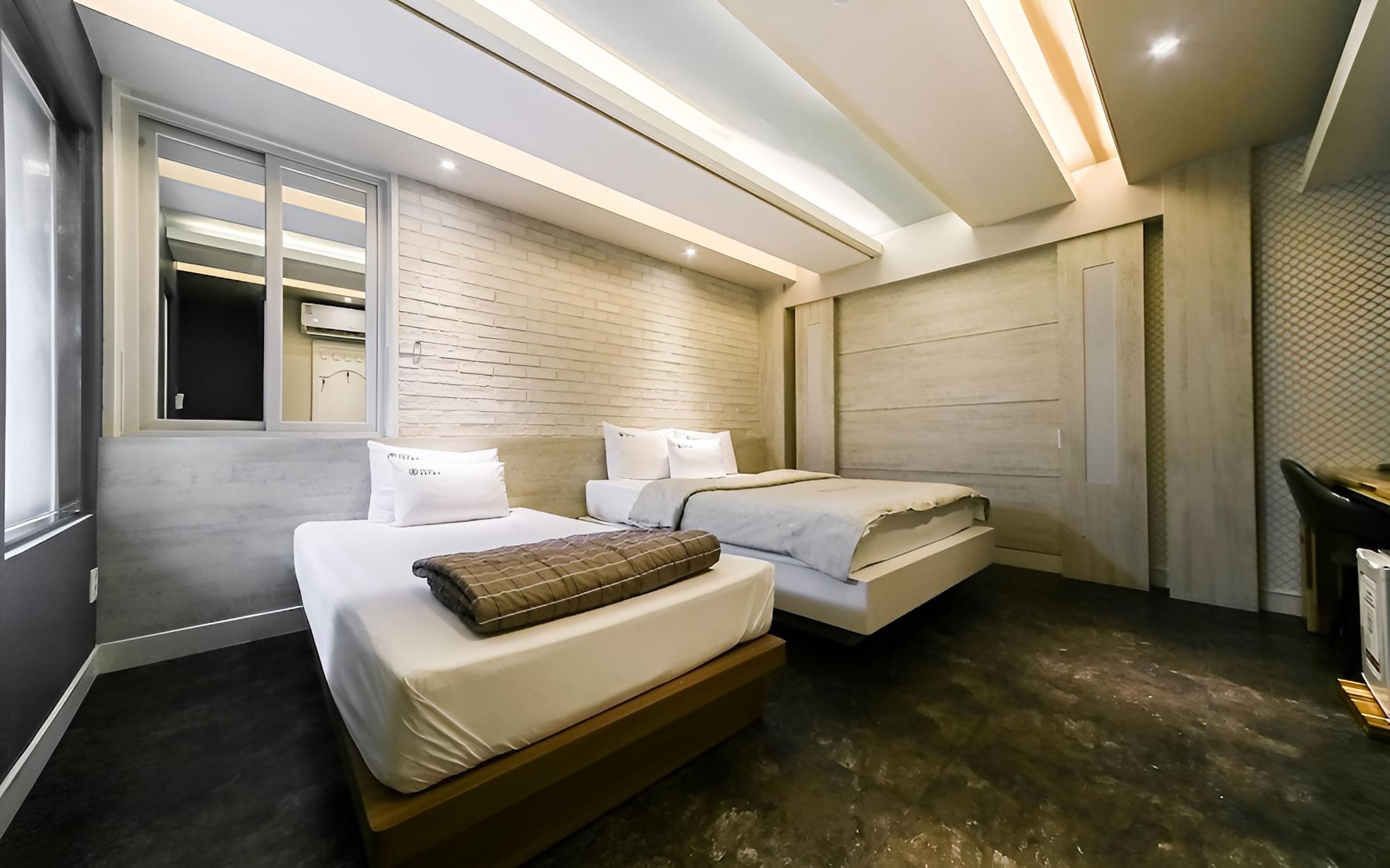 Room (Twin-Double Single (PC/Bathtub)) photo 3