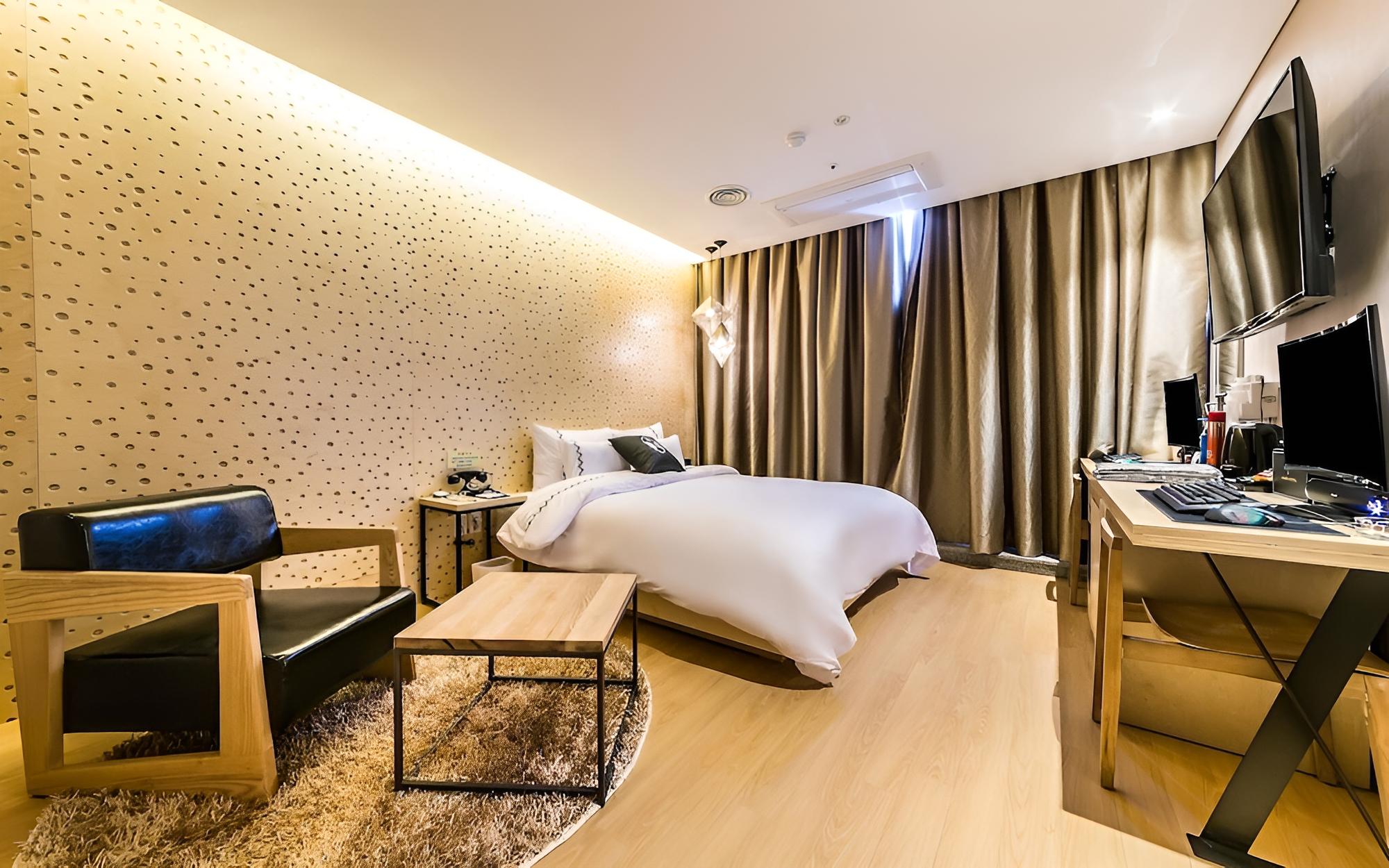 Room (Game couple room (battle ground avail)