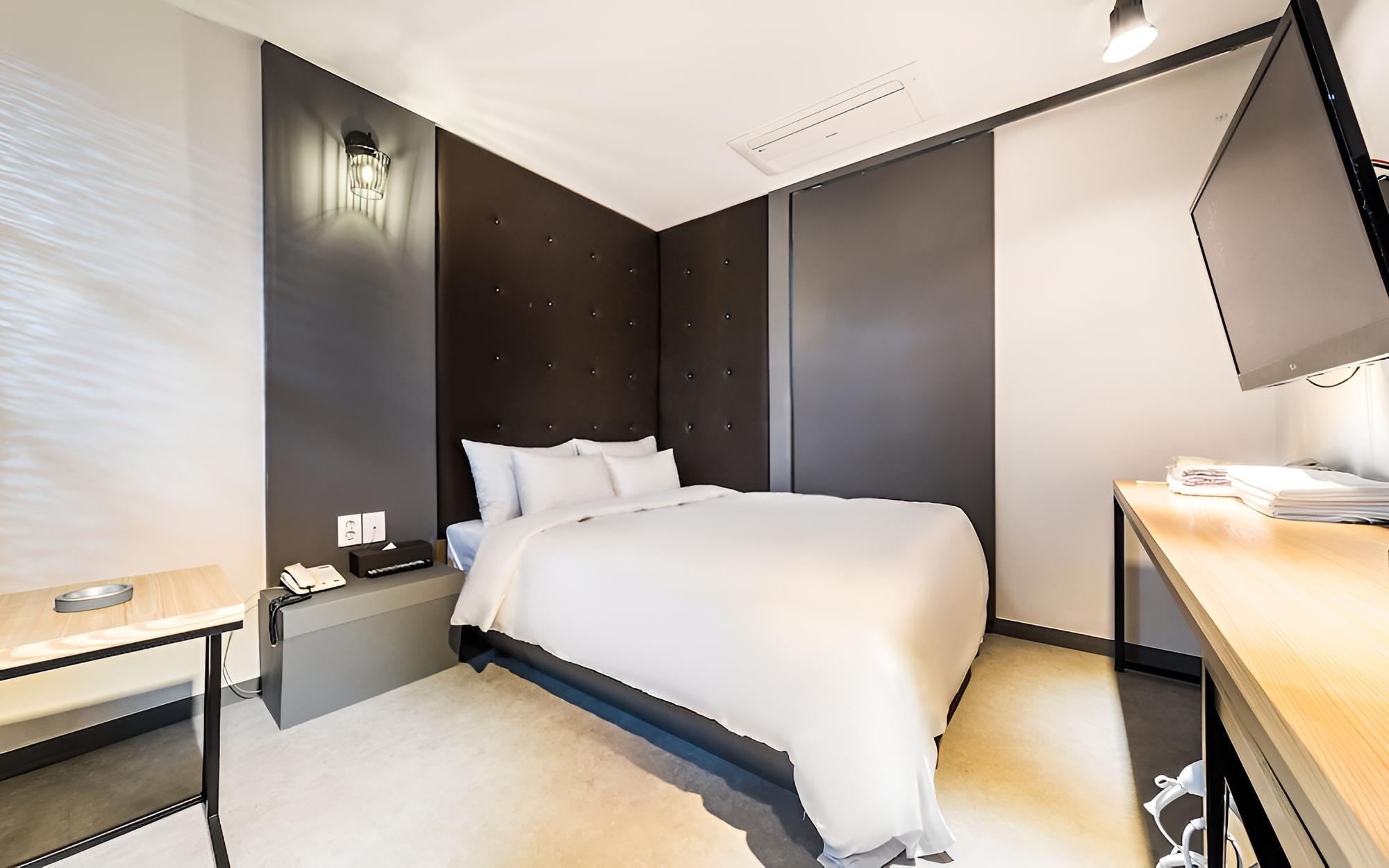 Room (Standard B)