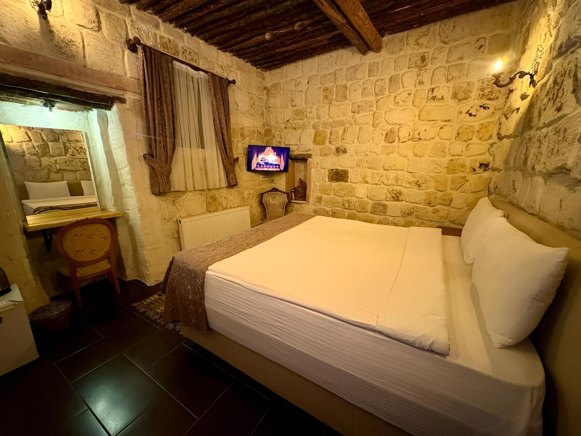 Deluxe Room - Photo 1