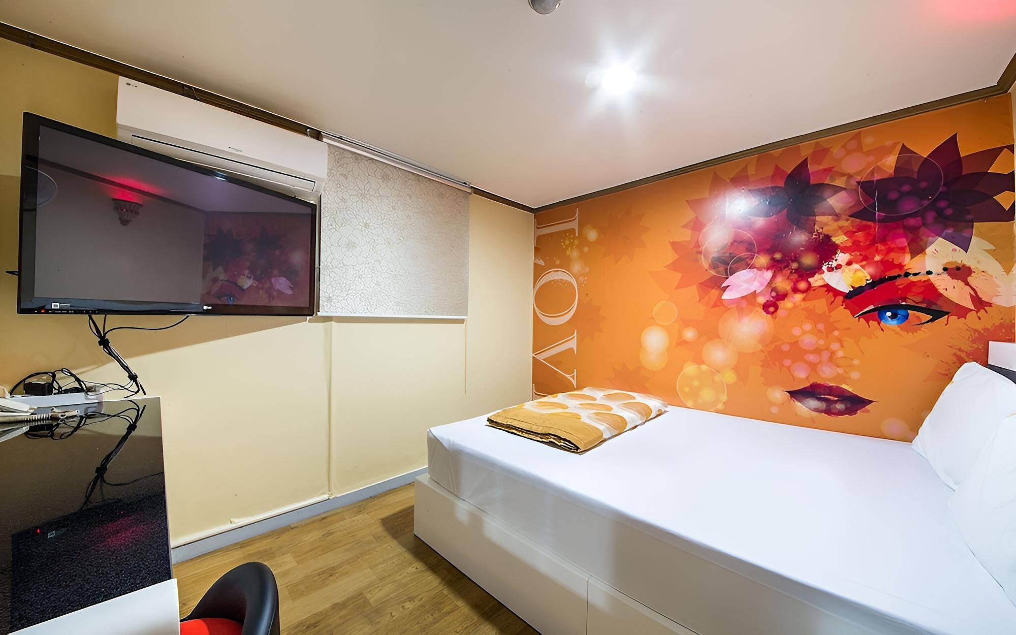 Room (Standard Room)