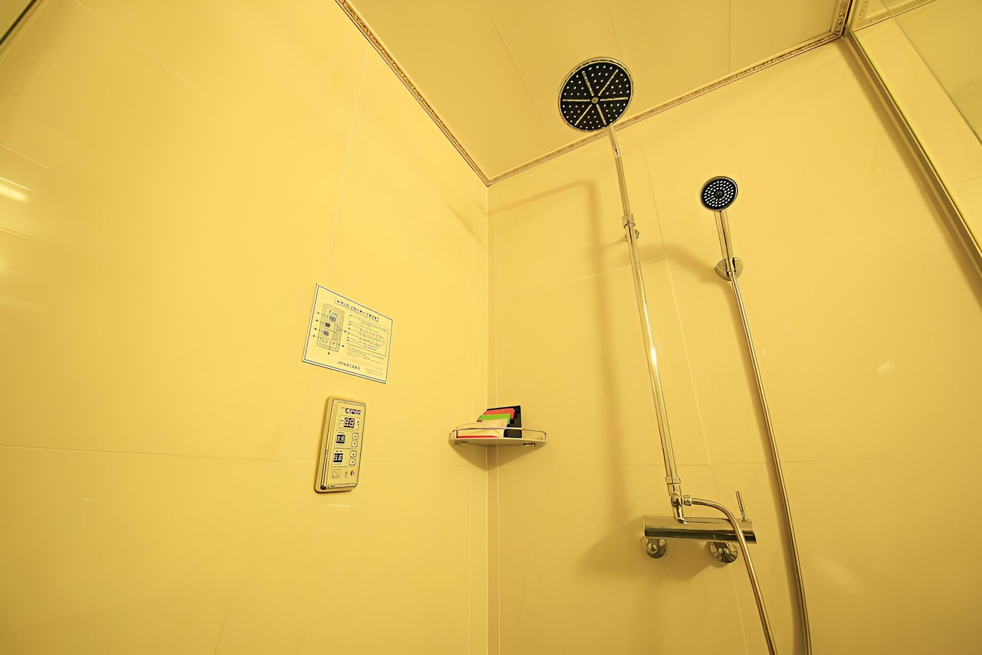 Room (VIP)