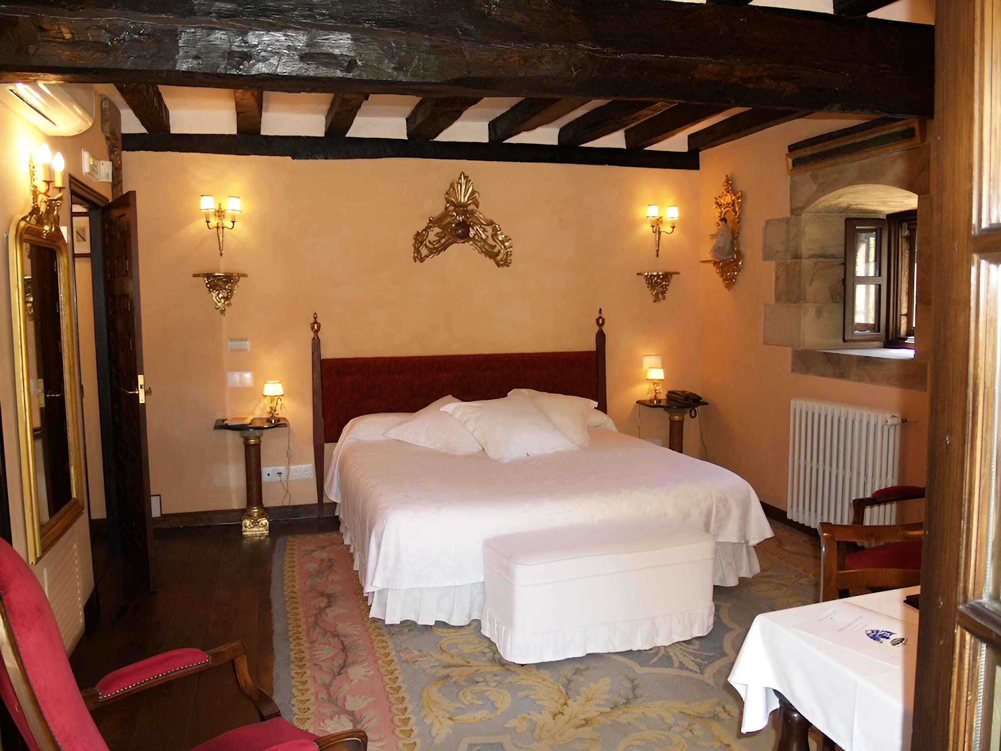 Superior Double Room, 1 King Bed, Garden View