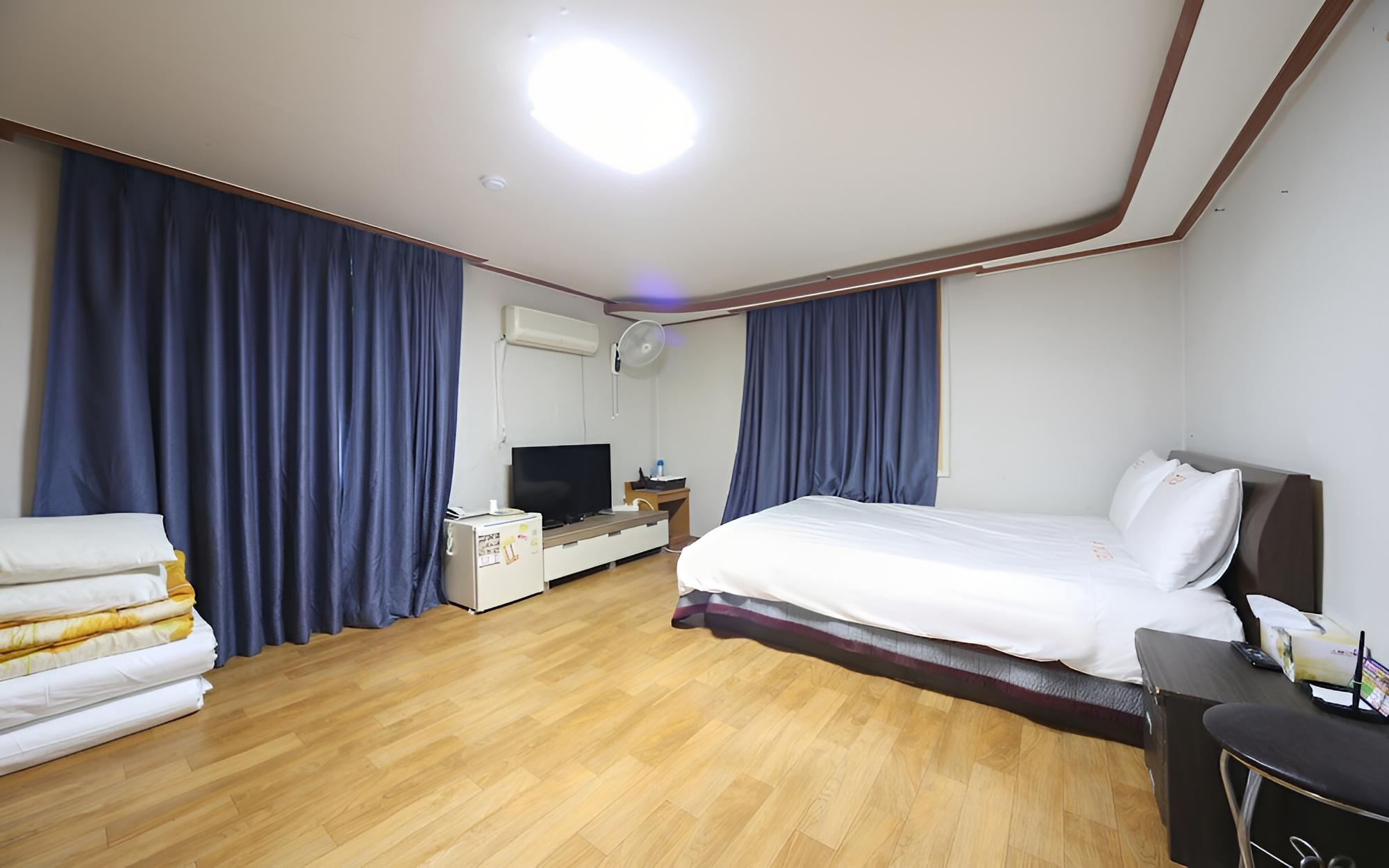 Room (Special Room)