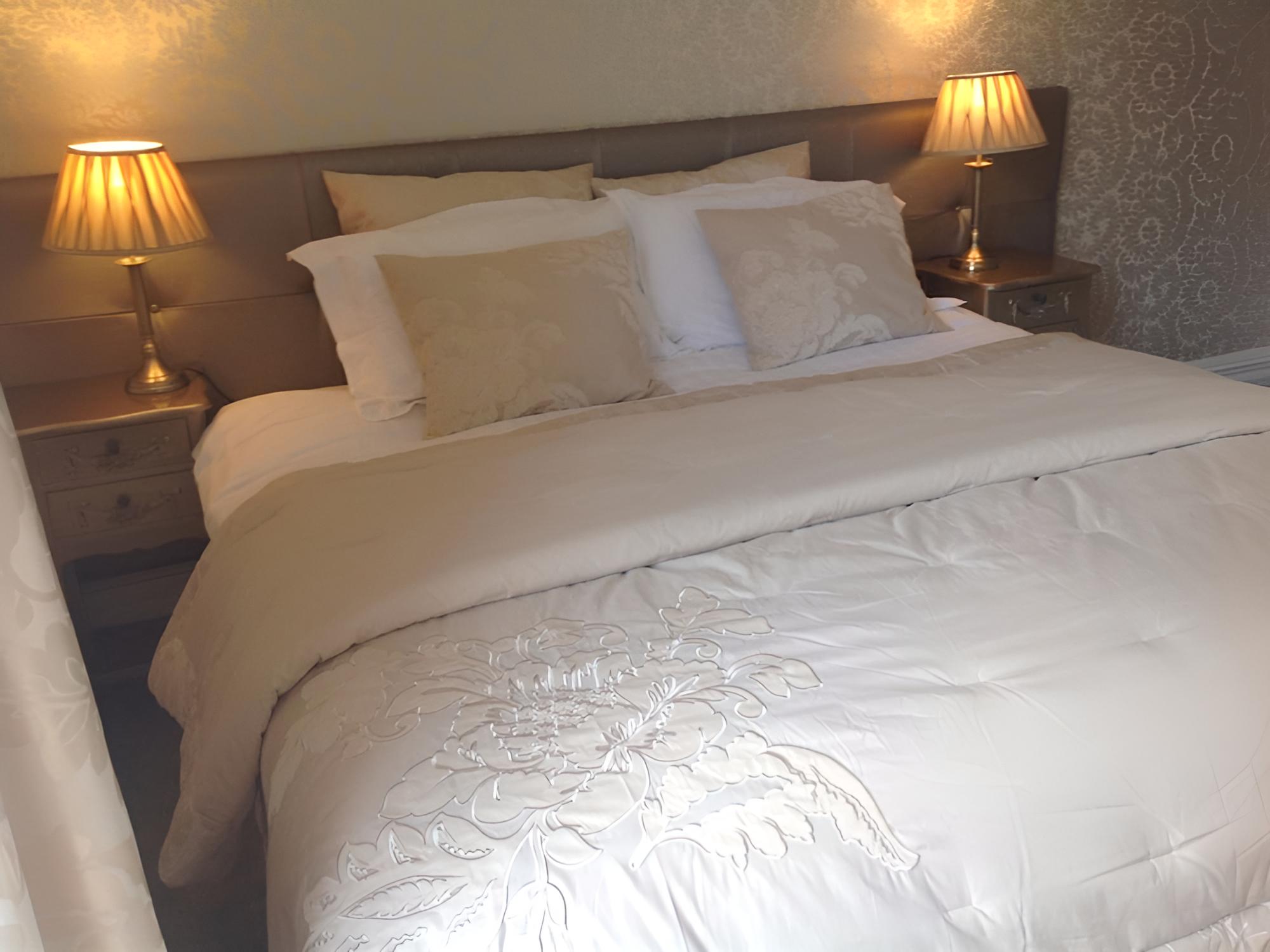 Double or Twin Room (Room 4) photo 3