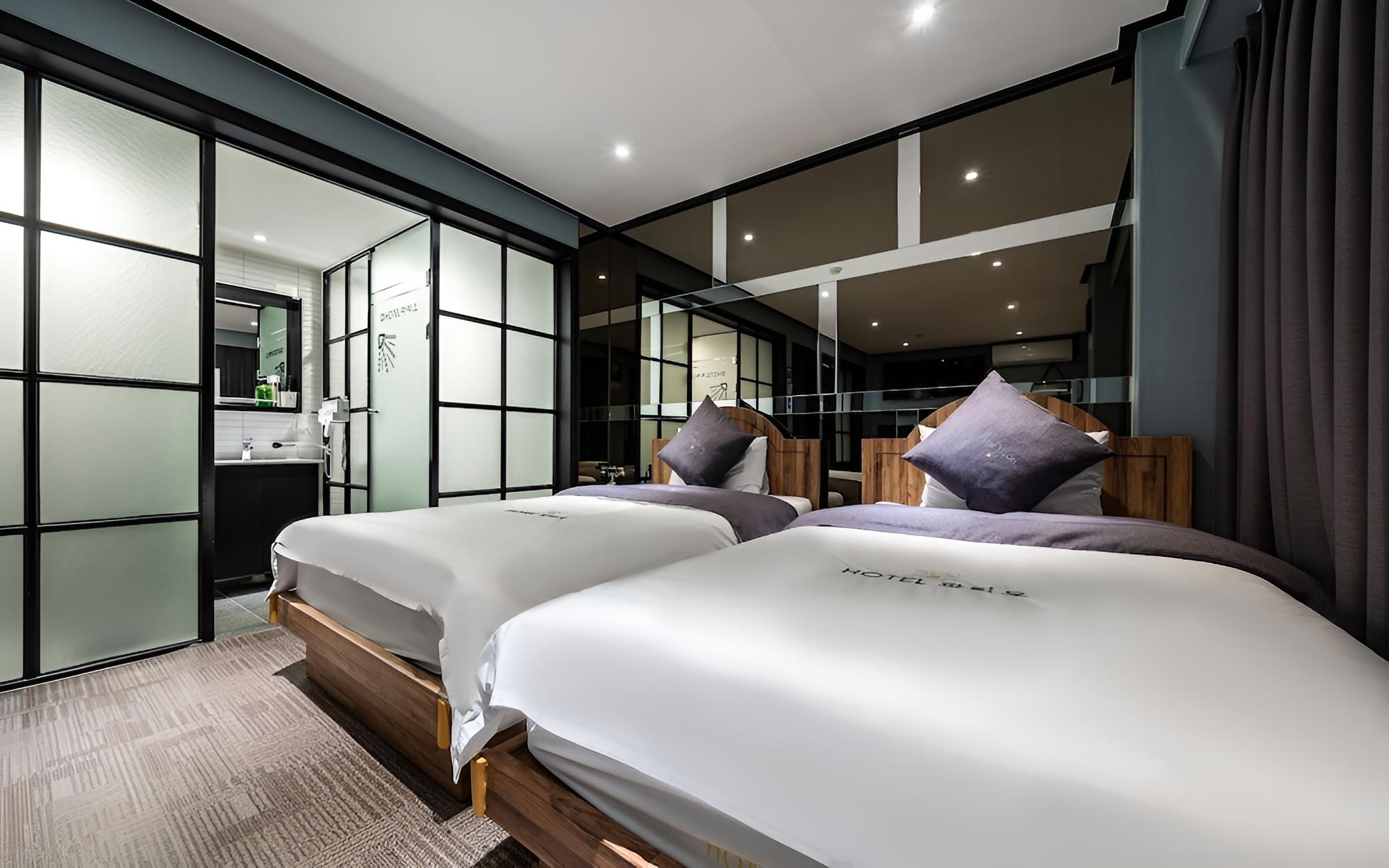 Room (Special Twin Single Bed Room (NETFLIX)