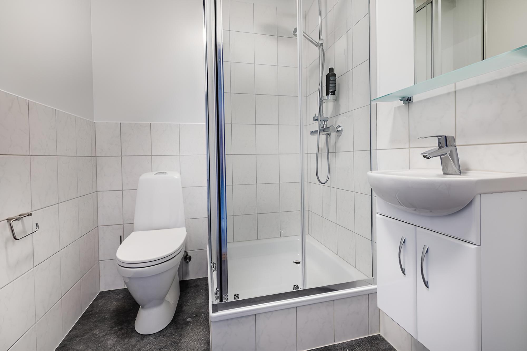 Double or Twin Room, Private Bathroom photo 2