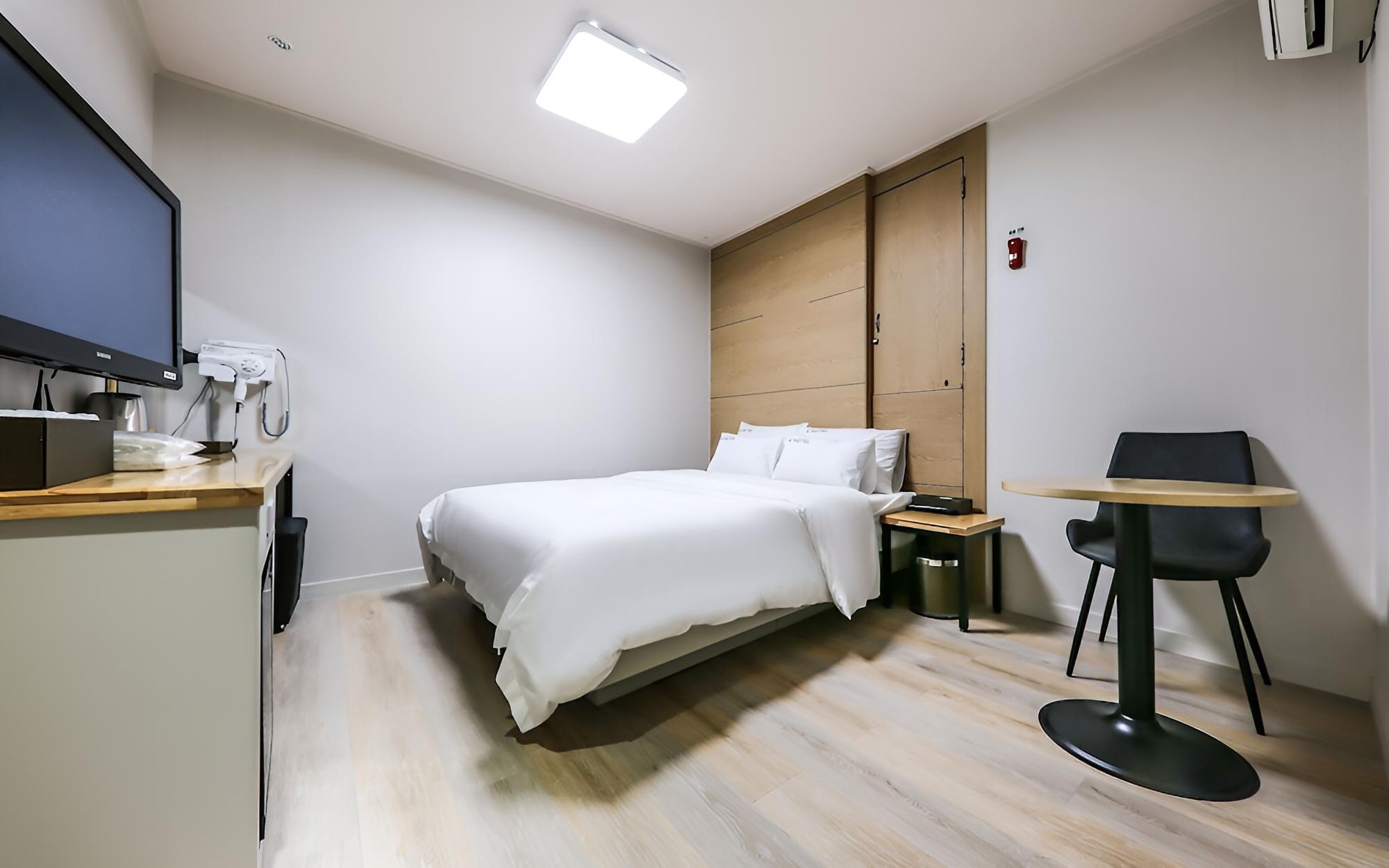 Room (Standard Room)