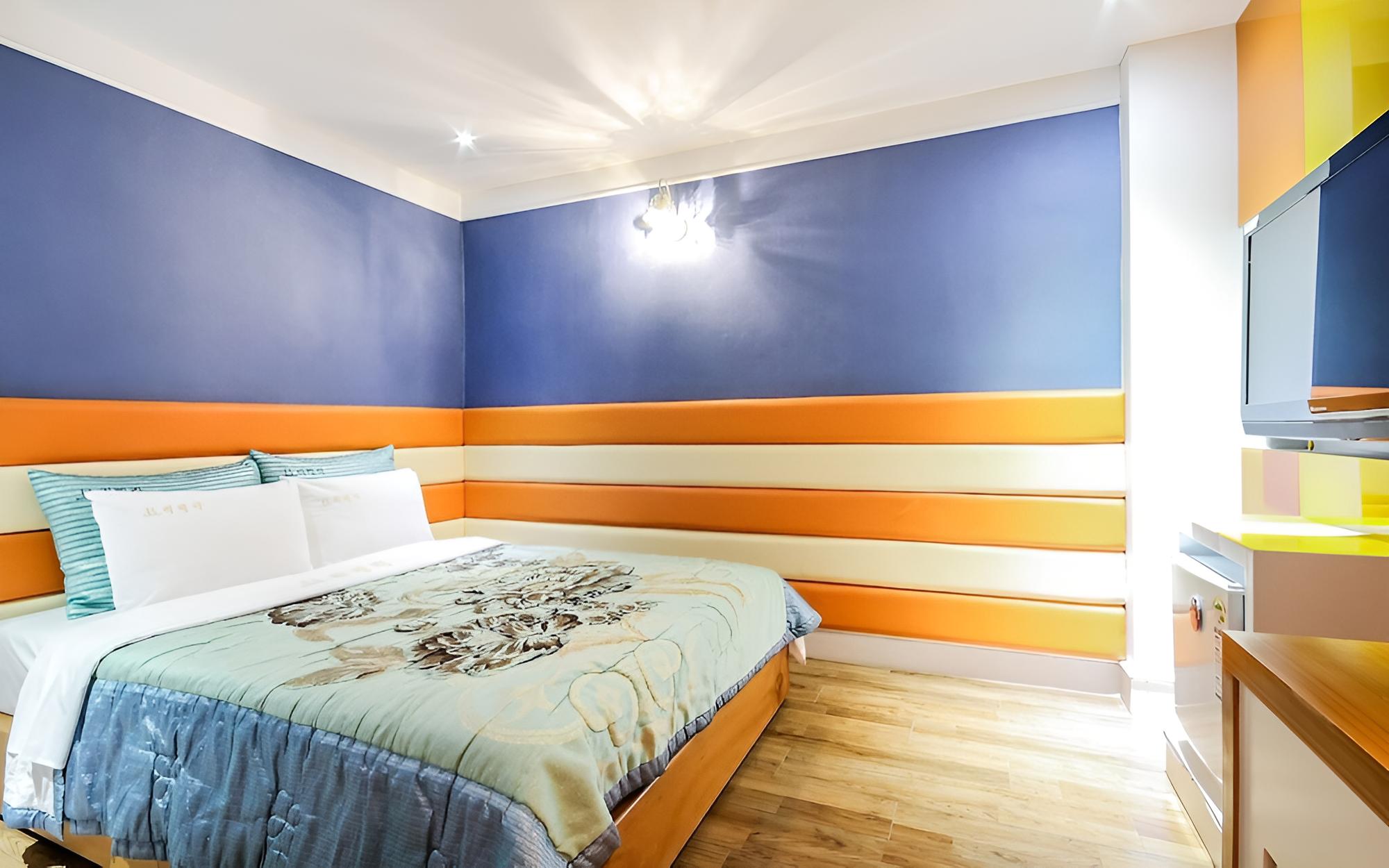 Room (Standard Room)
