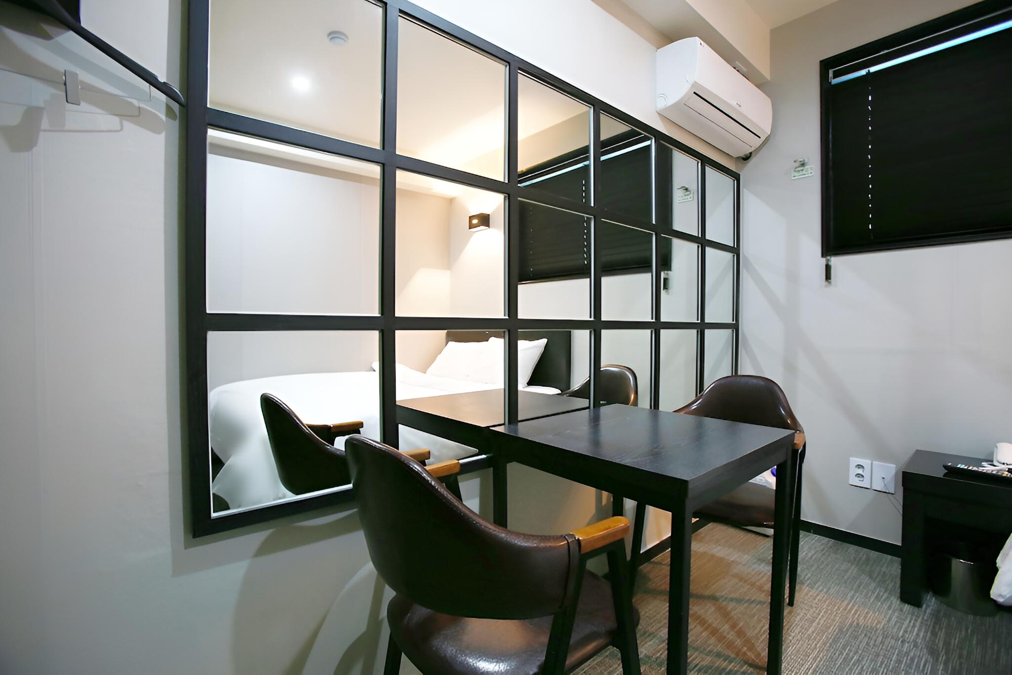 Room (Standard Room)