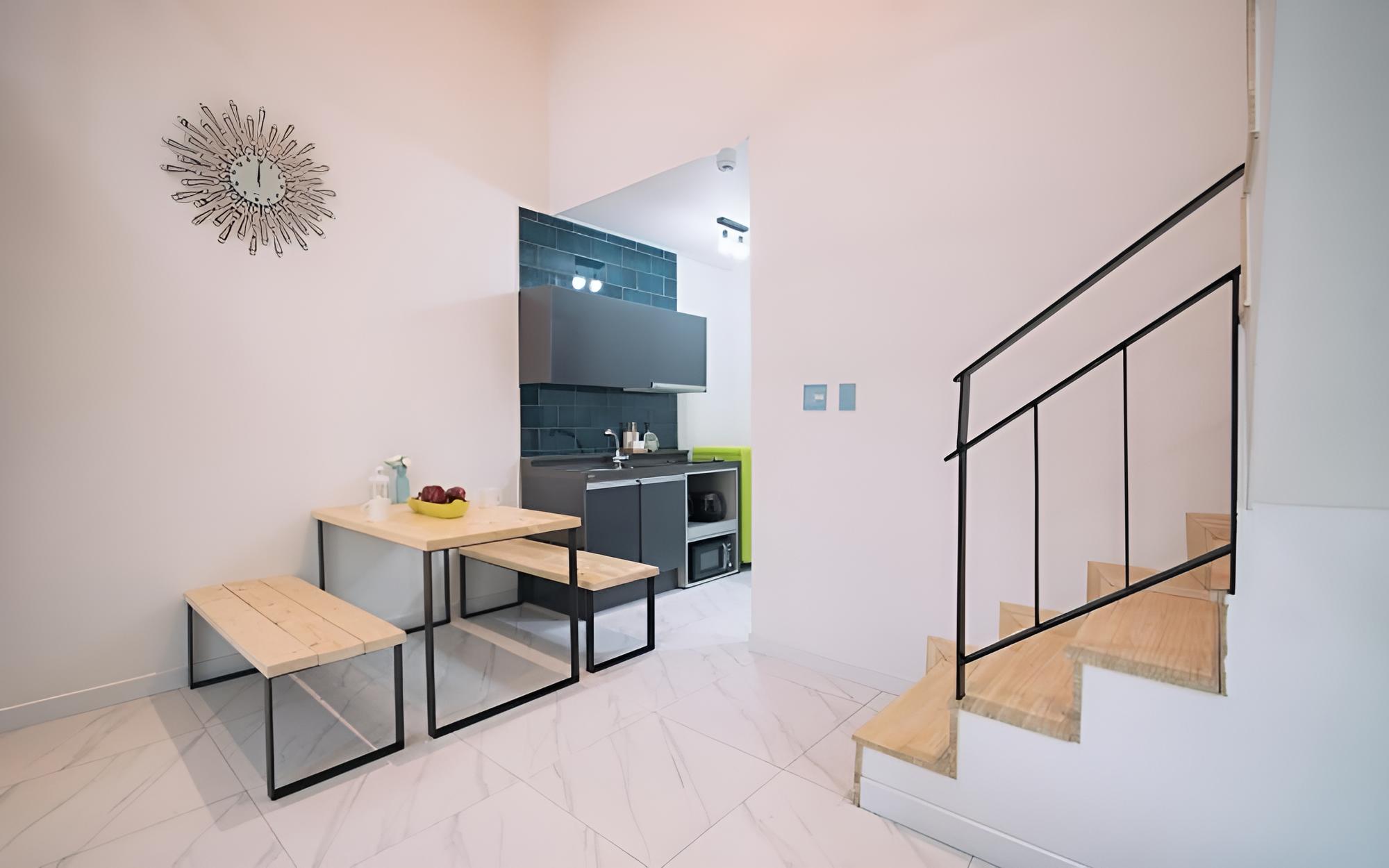 Room (B-2 (private house individual terrace)