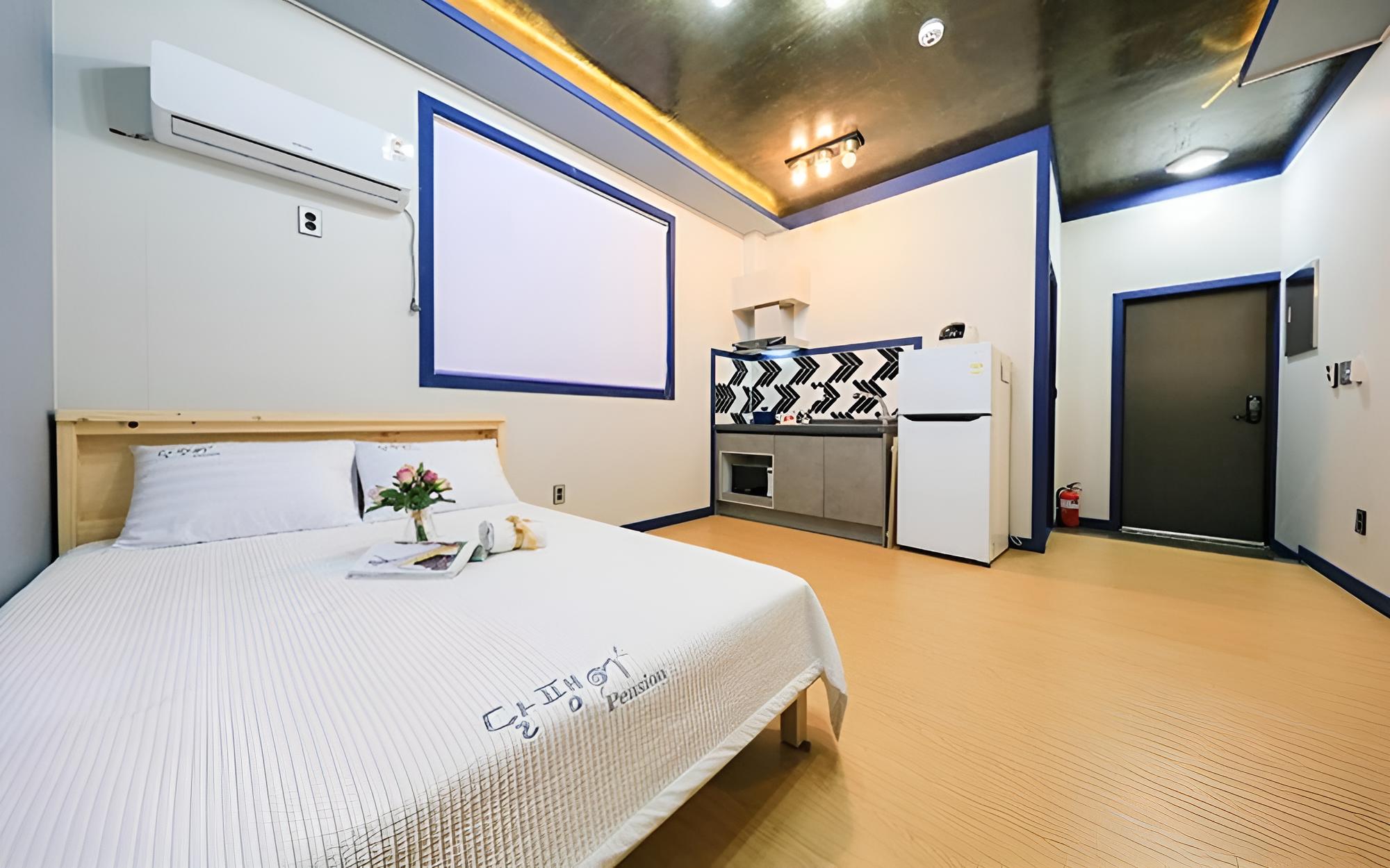 Room (Room 201 (Ondol room)) - Photo 1