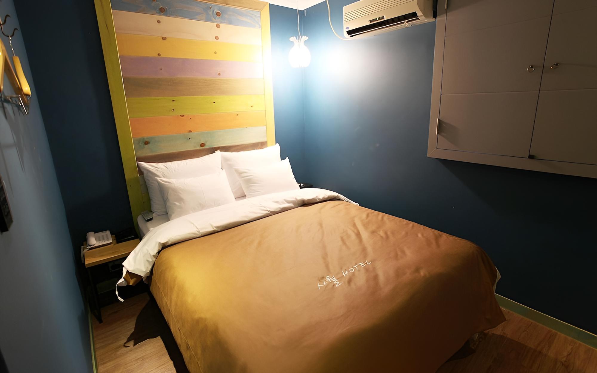 Room (A Type) - Photo 8