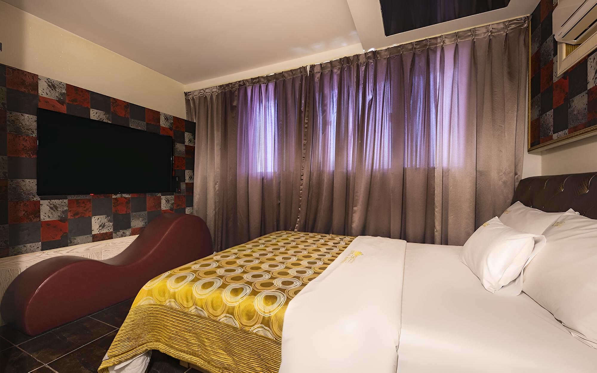 Room (Special Room)