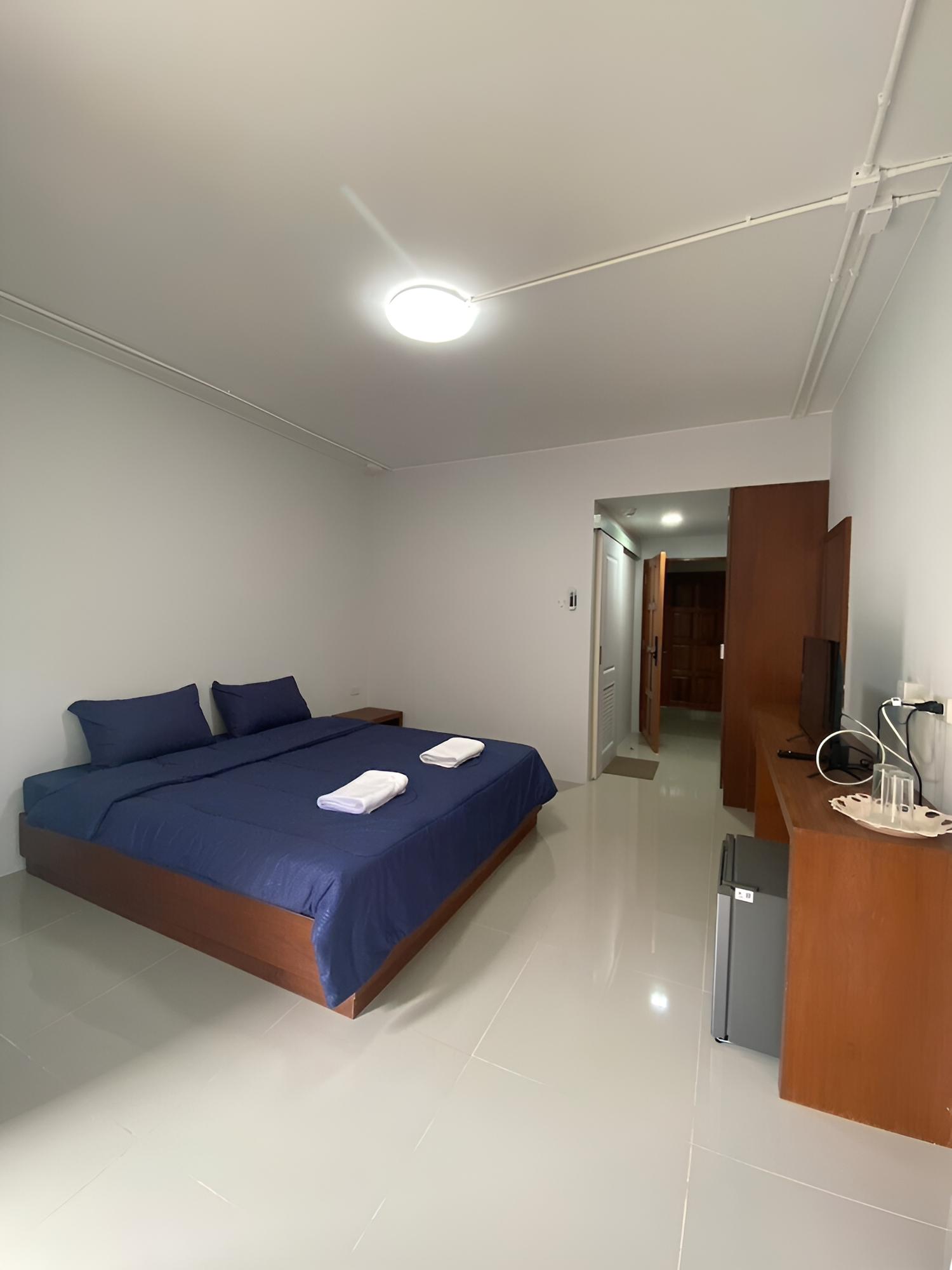 Standard Room, 1 King Bed