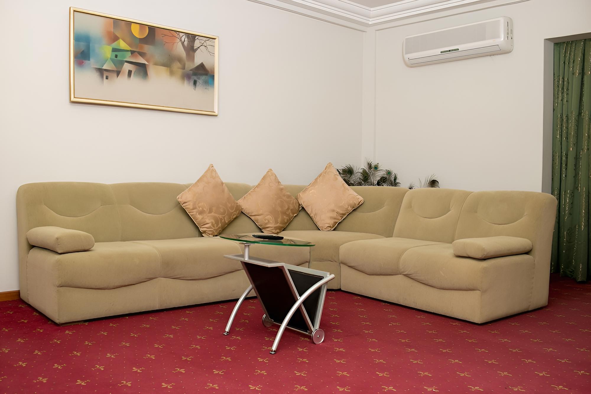 Executive Suite, Accessible