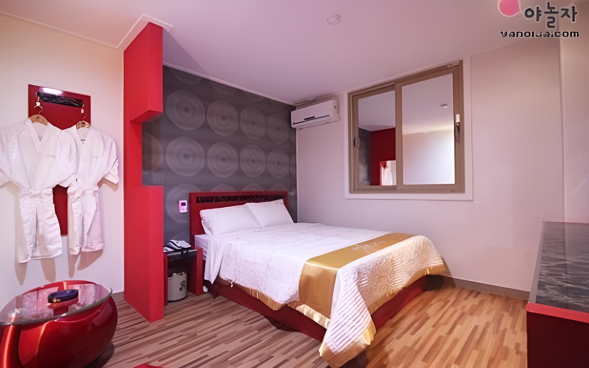 Room (Standard Room)