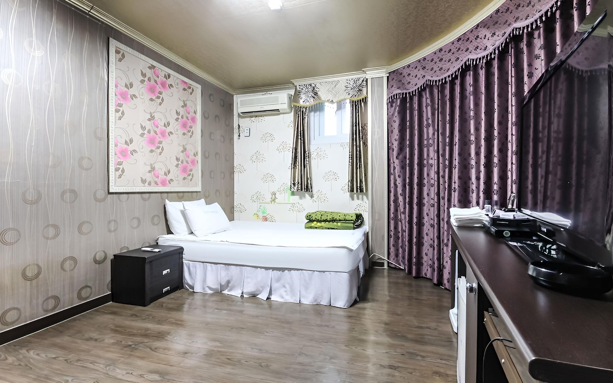 Room (Special Room)
