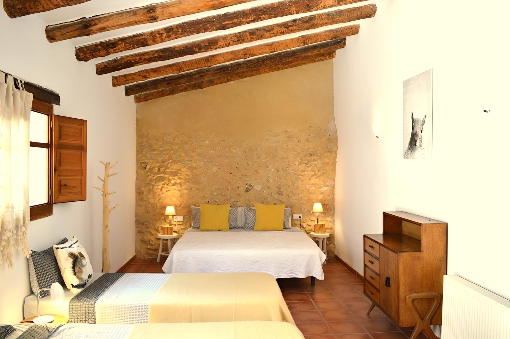 Quadruple Room, 1 Bedroom, Pool Access, Courtyard View photo 2