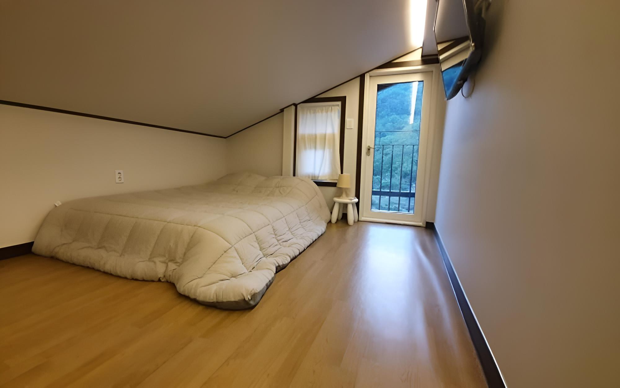 Room (Rossinante 201 (couple duplex))