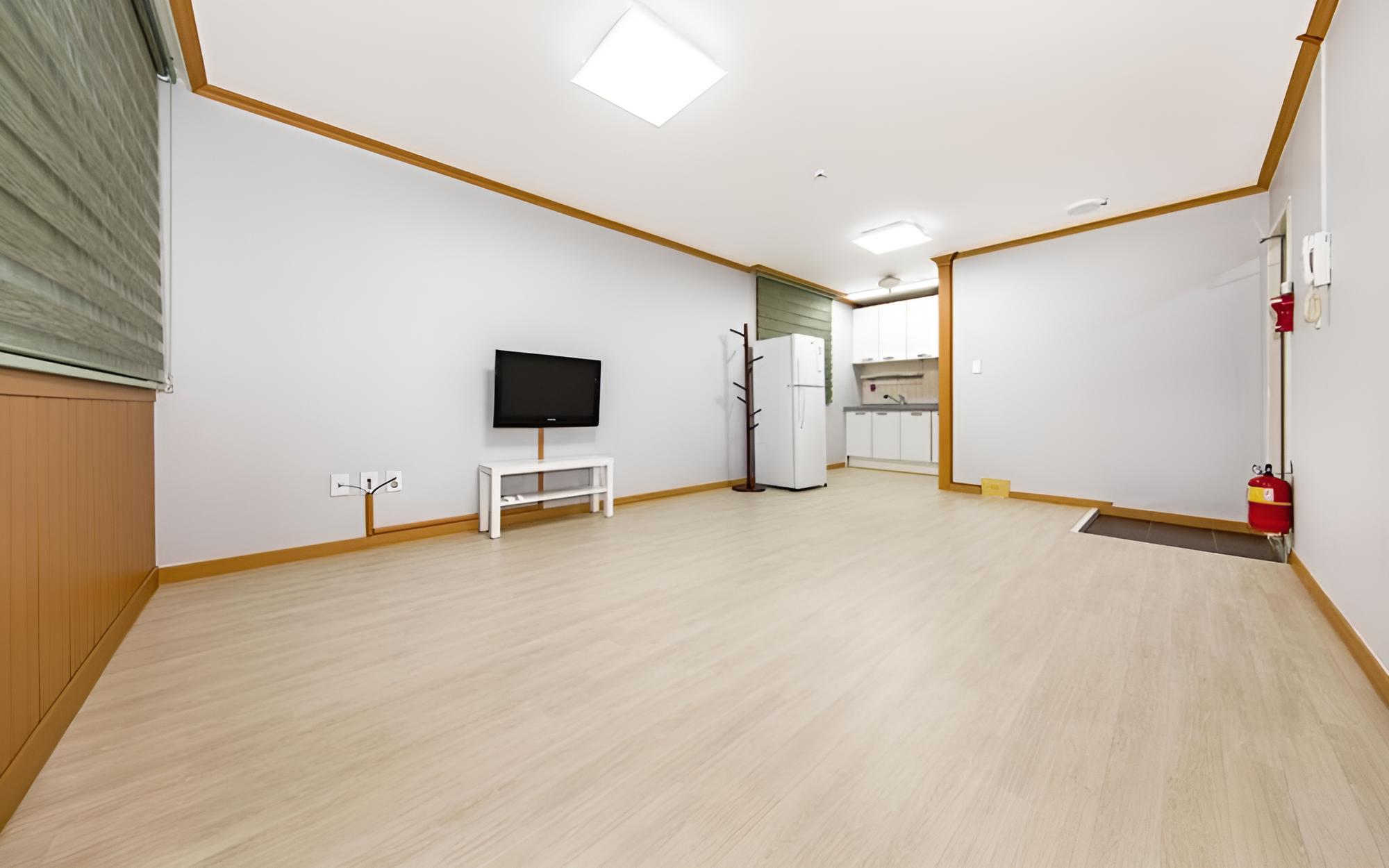 Room (Rooml 304 / Ondol)