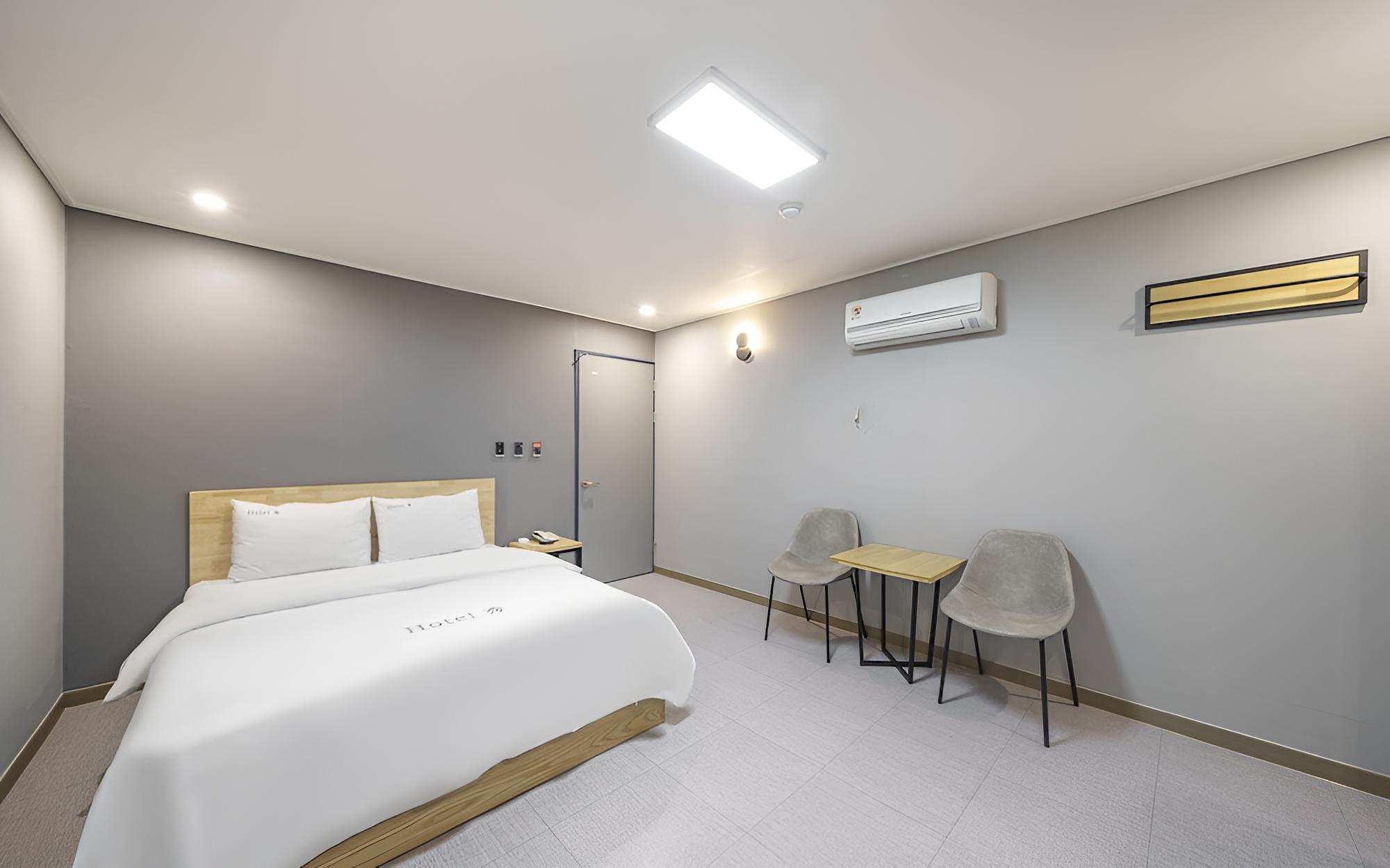 Room (Special room (Netflix available style)