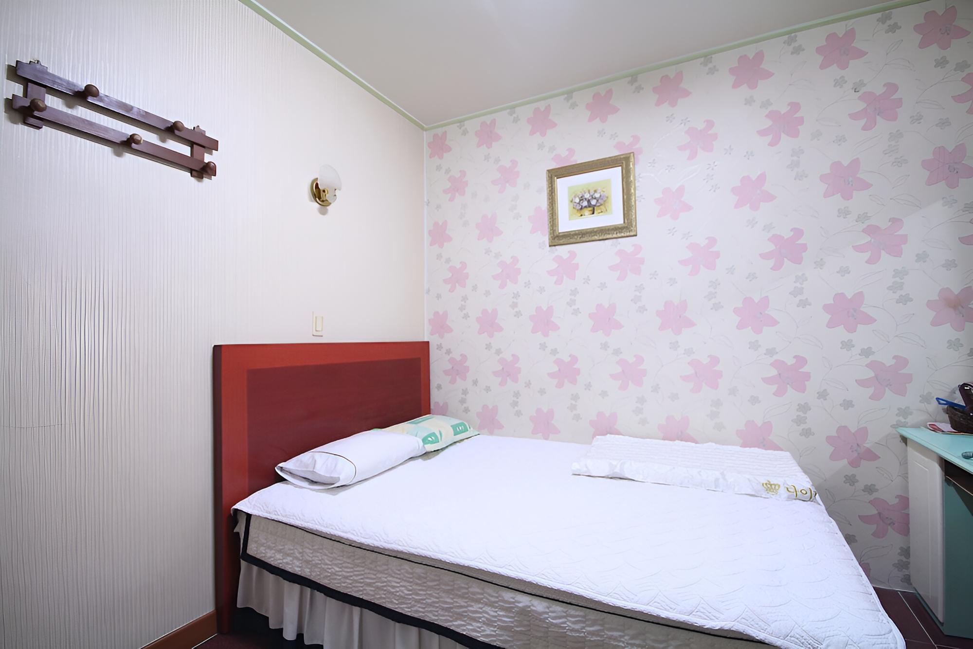 Room (Standard Room)