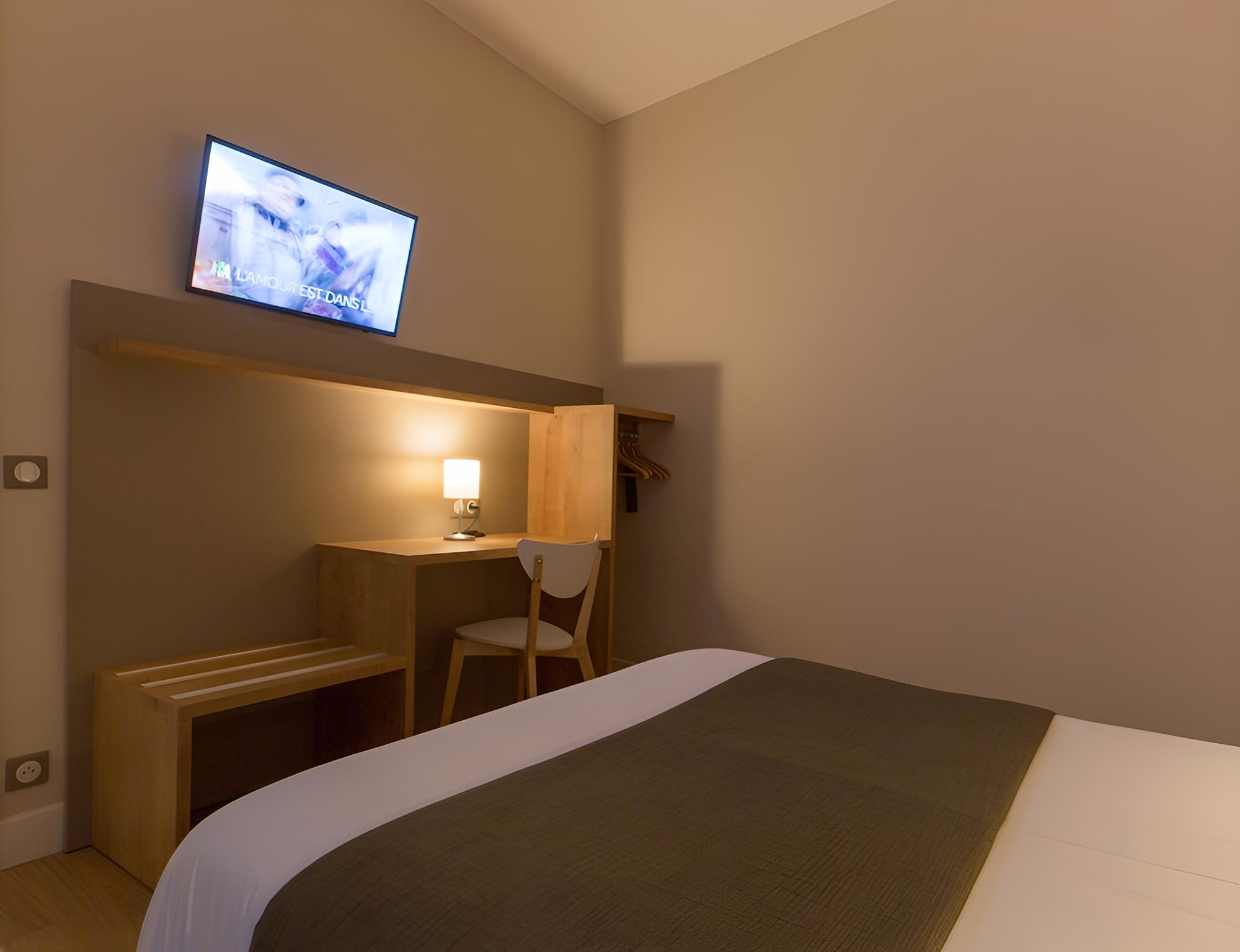 Deluxe Apartment, Ensuite, City View photo 3