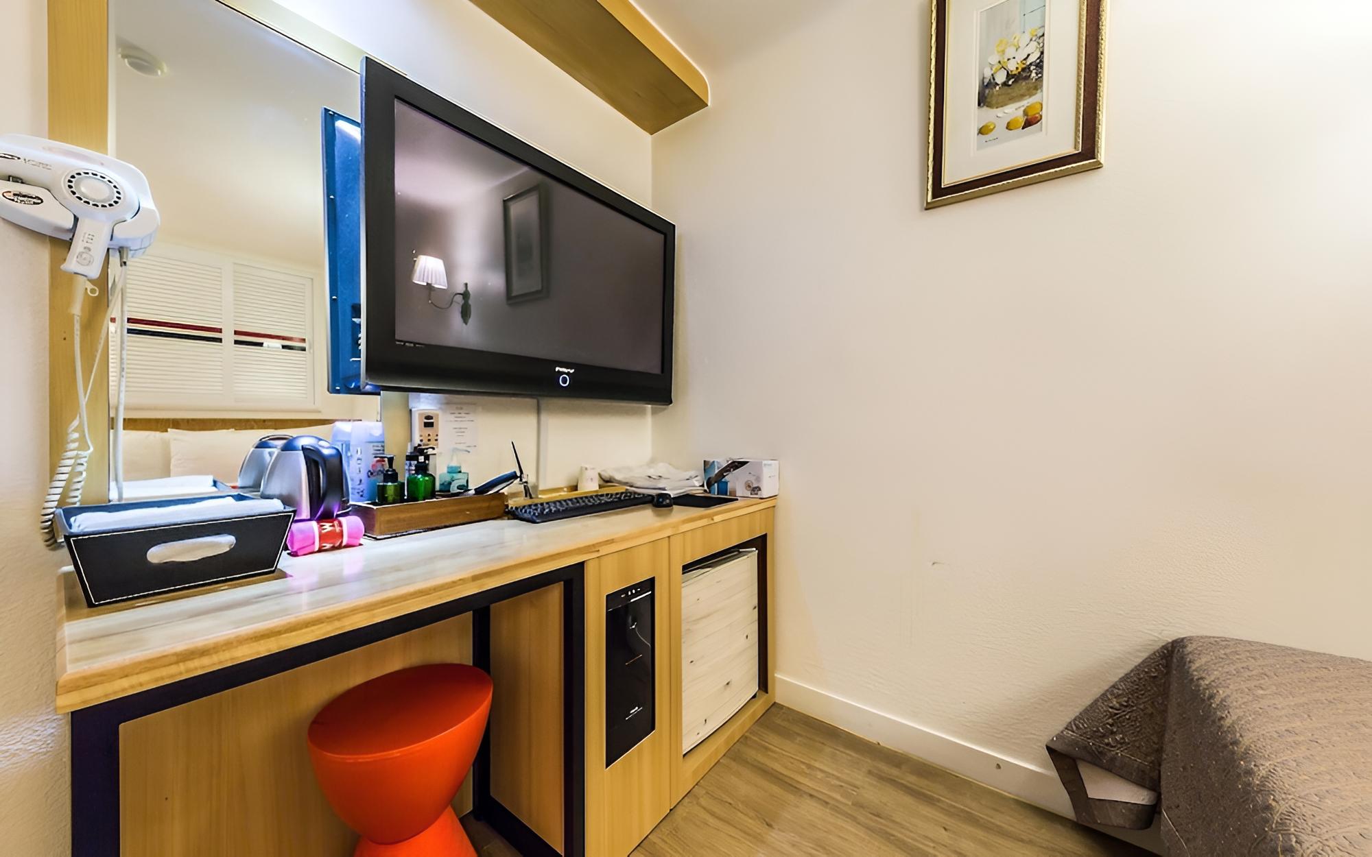 Room (Standard Room)