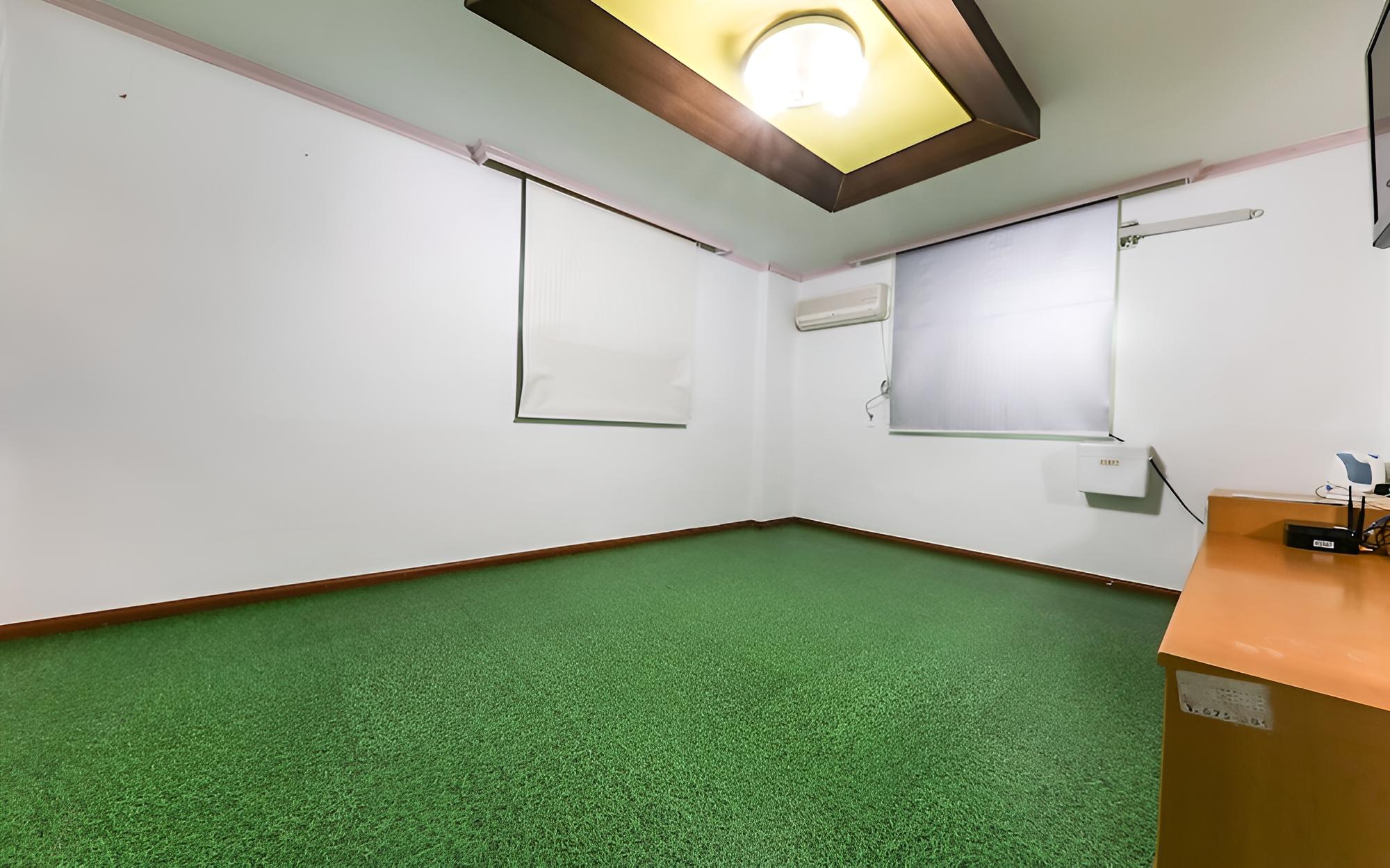 Room (Ondol Room)