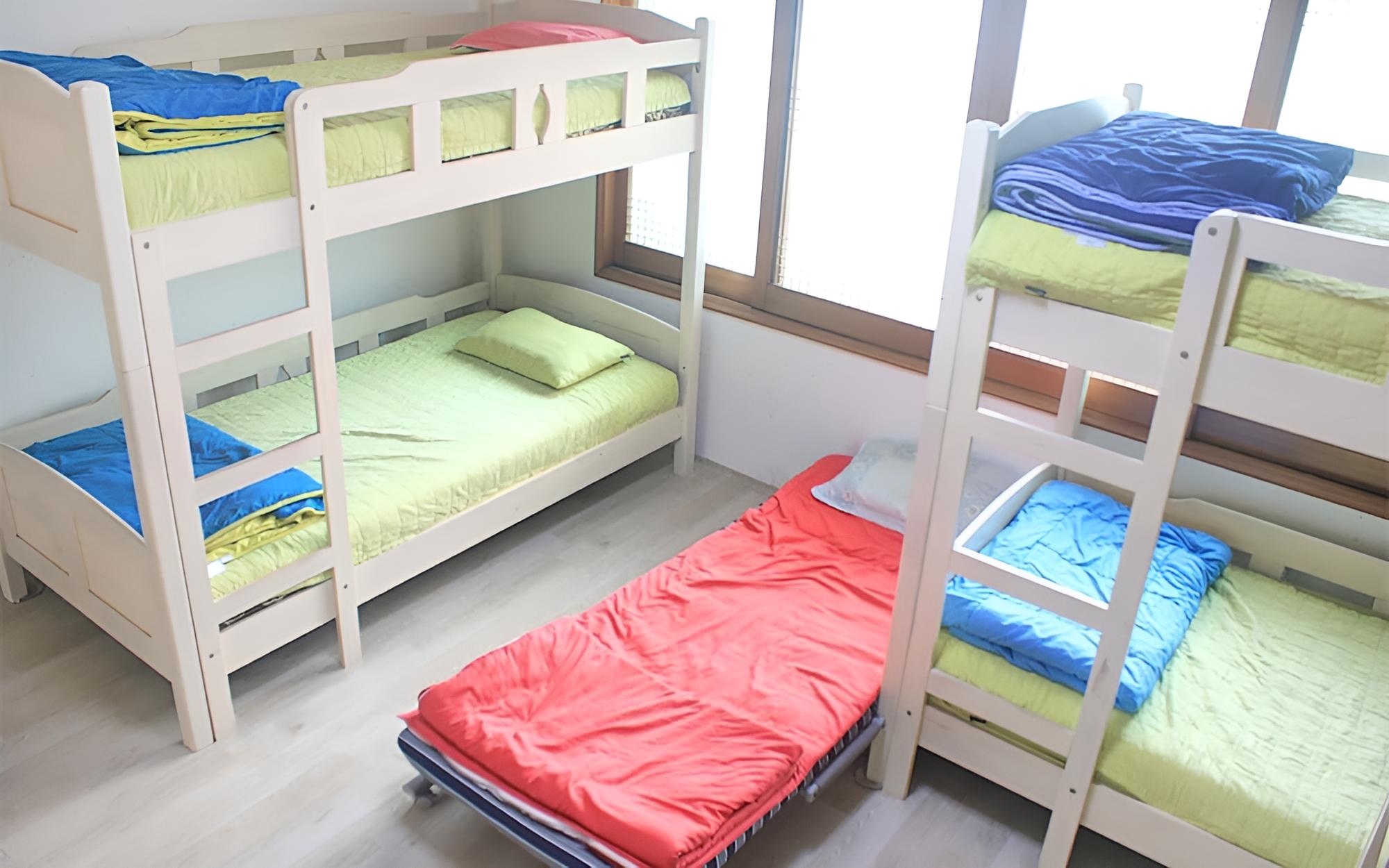 Room (6 Male Dormitory)