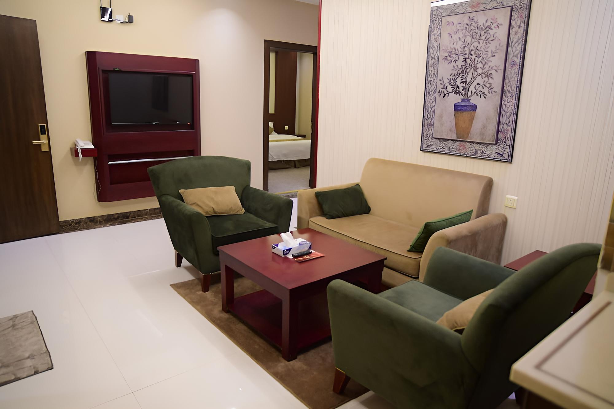 Business Condo, 2 Bedrooms