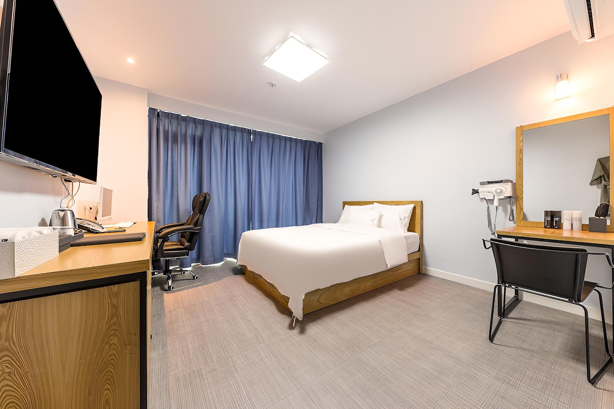 Basic Double Room photo 2