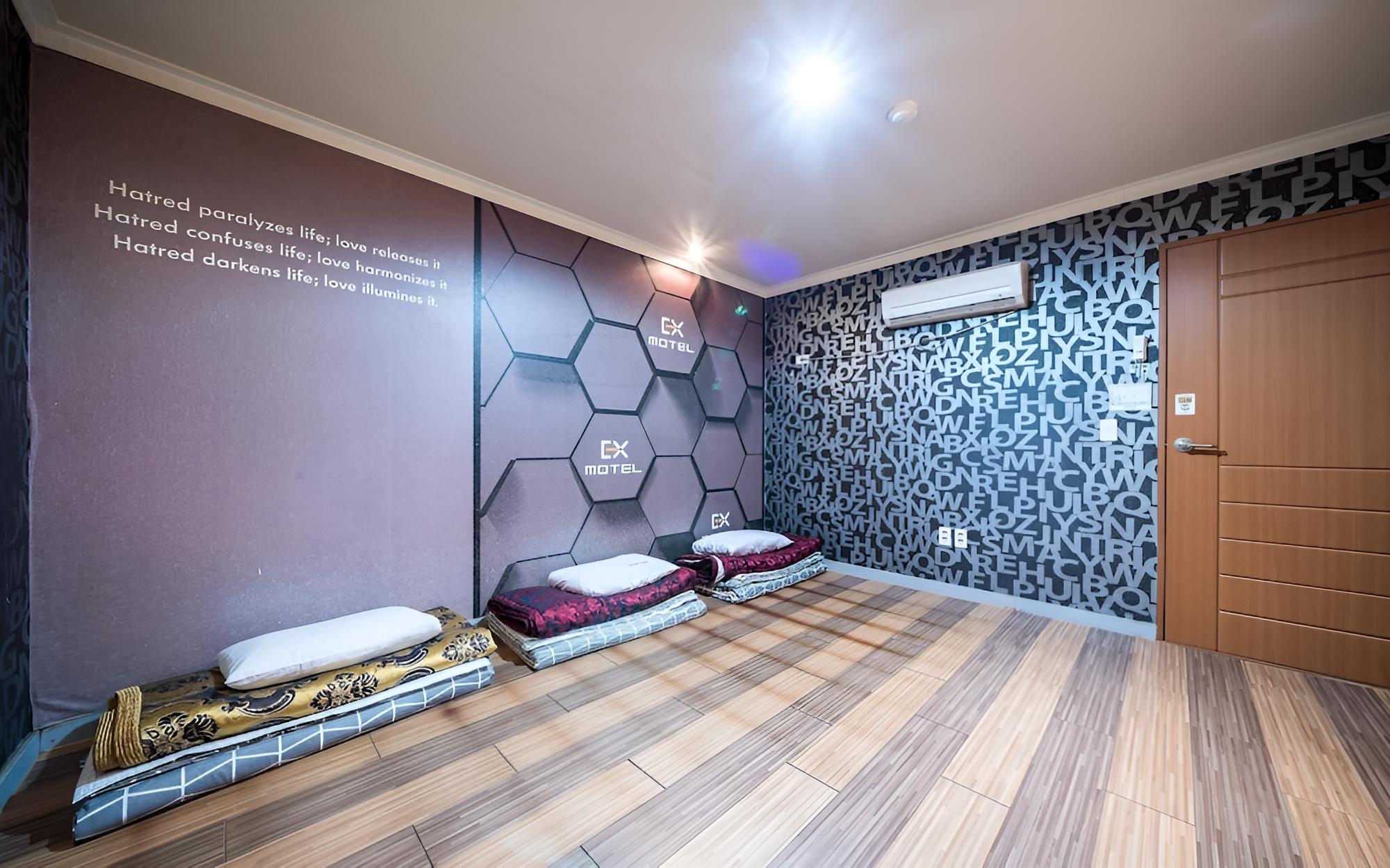 Room (Ondol room (room cooling good/price v)