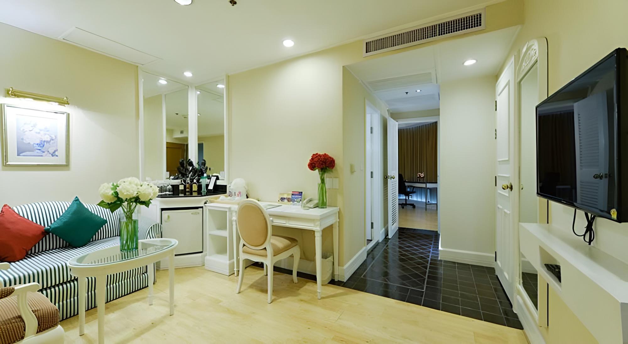 Pano Corner Suite photo 3