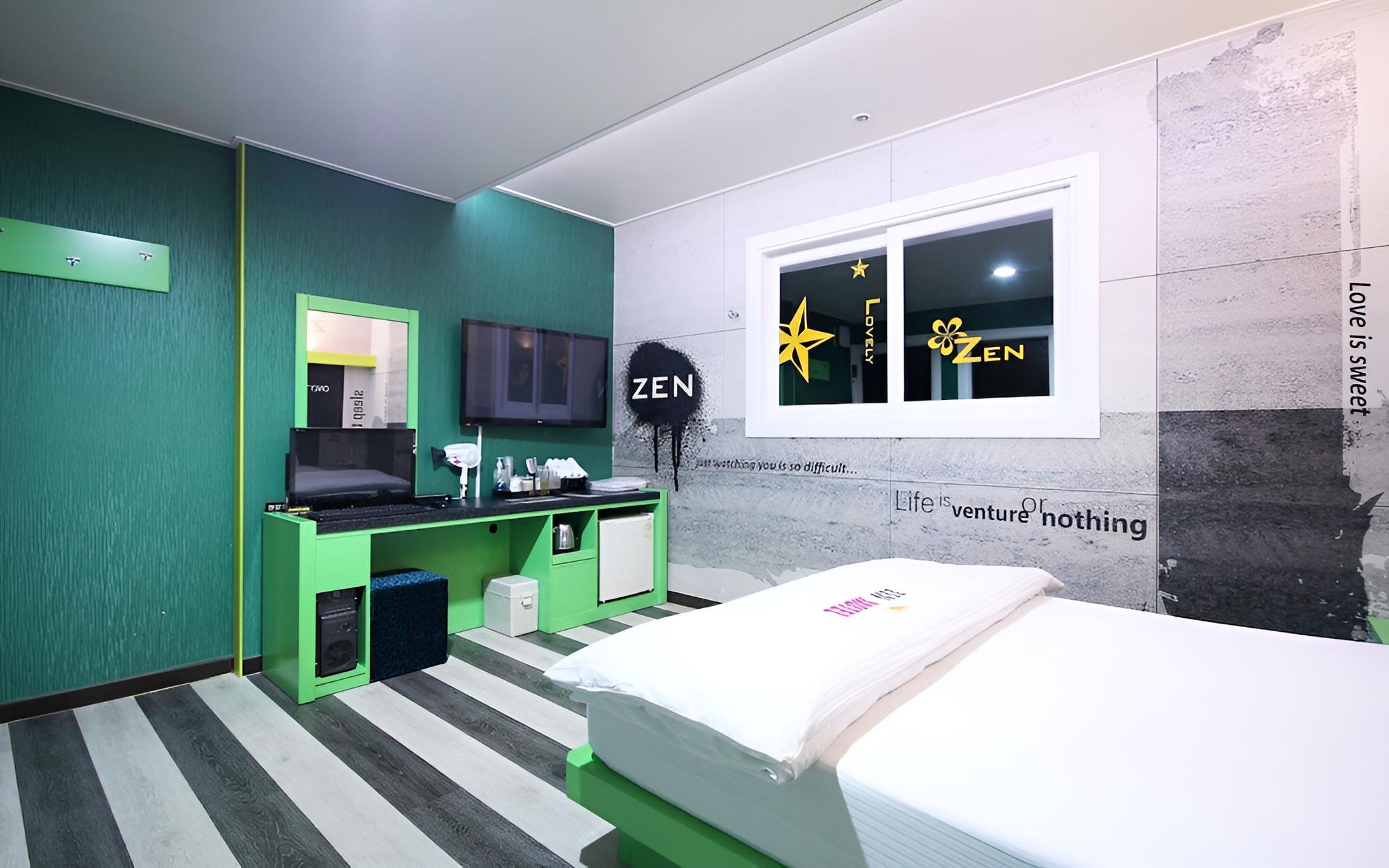 Room (Luxury (*Netflix available* Baggable ) photo 3