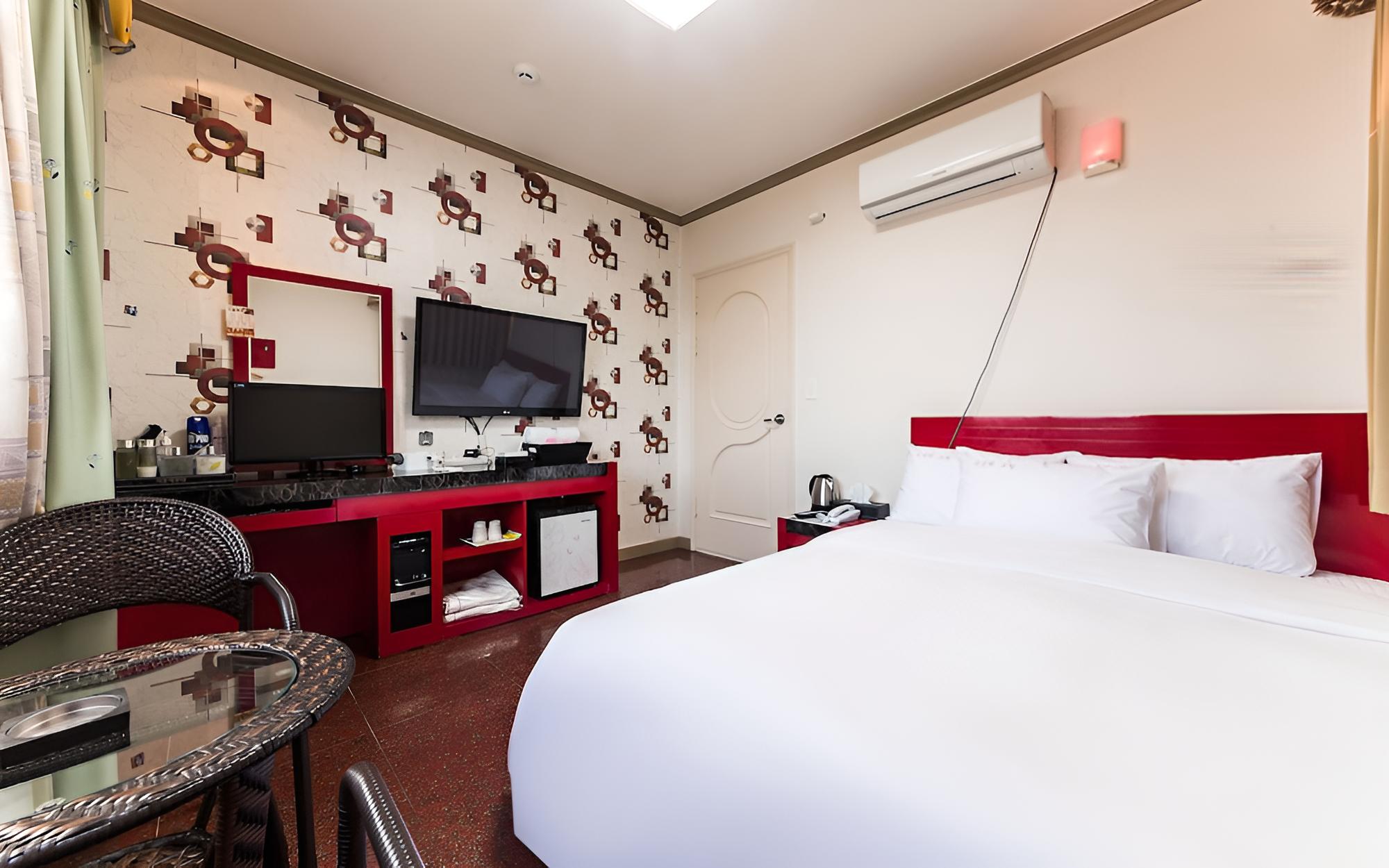Room (Standard Room)