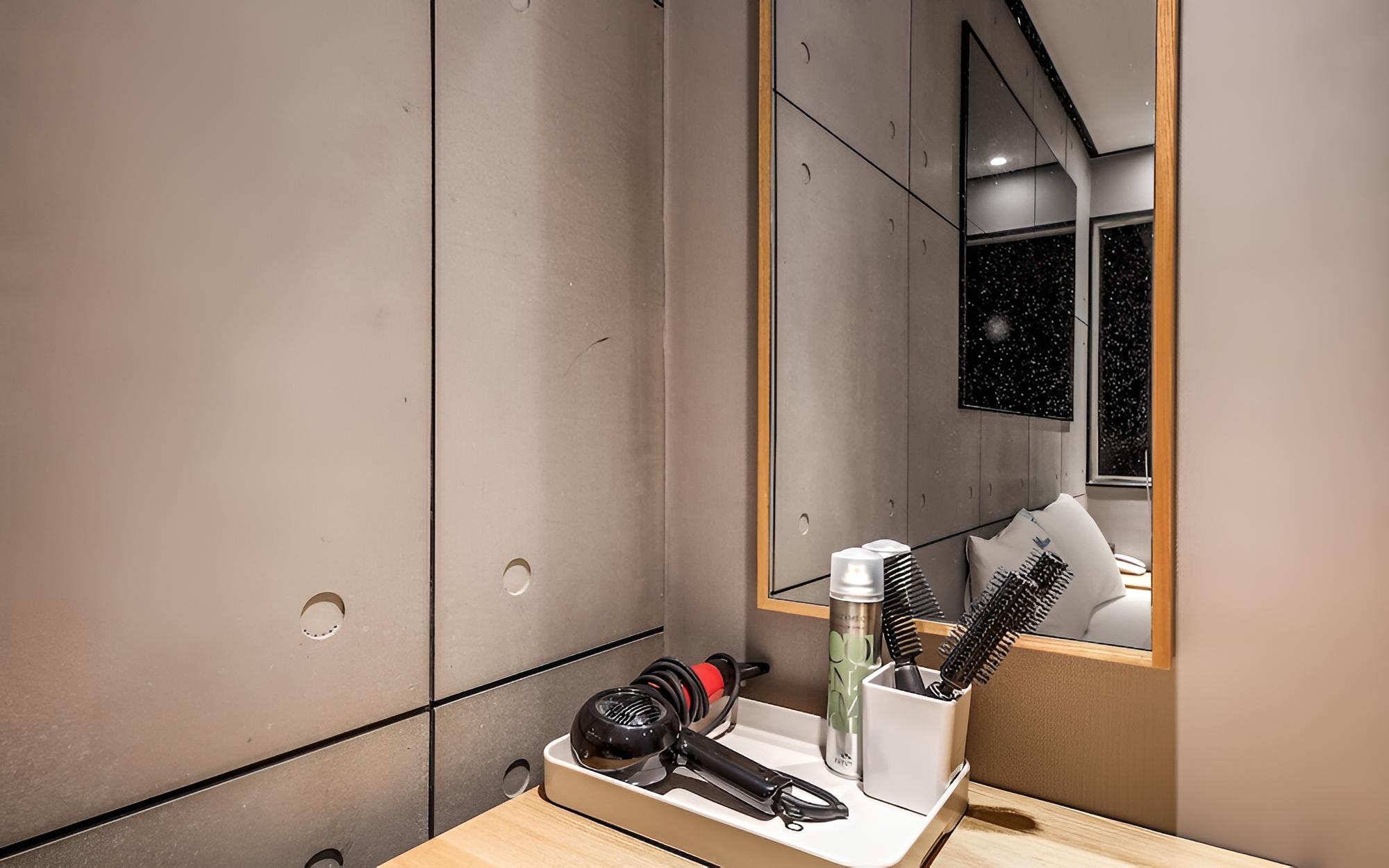 Room (2PC room (LOL Overwatch Netflix avail) - Photo 4