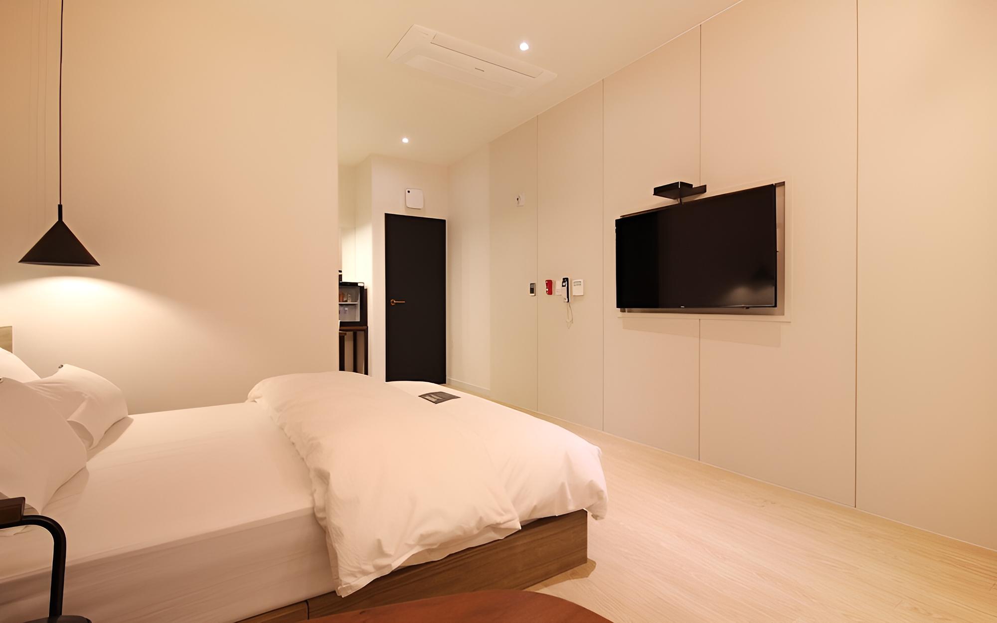Room (Premium - Walkie Special (No Parking))