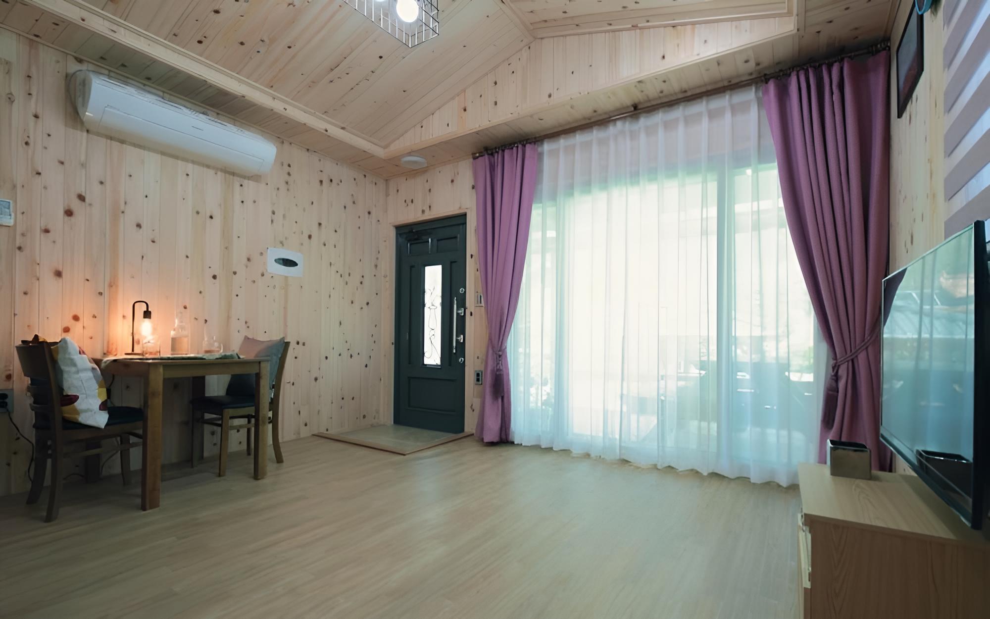 Room (3 buildings)