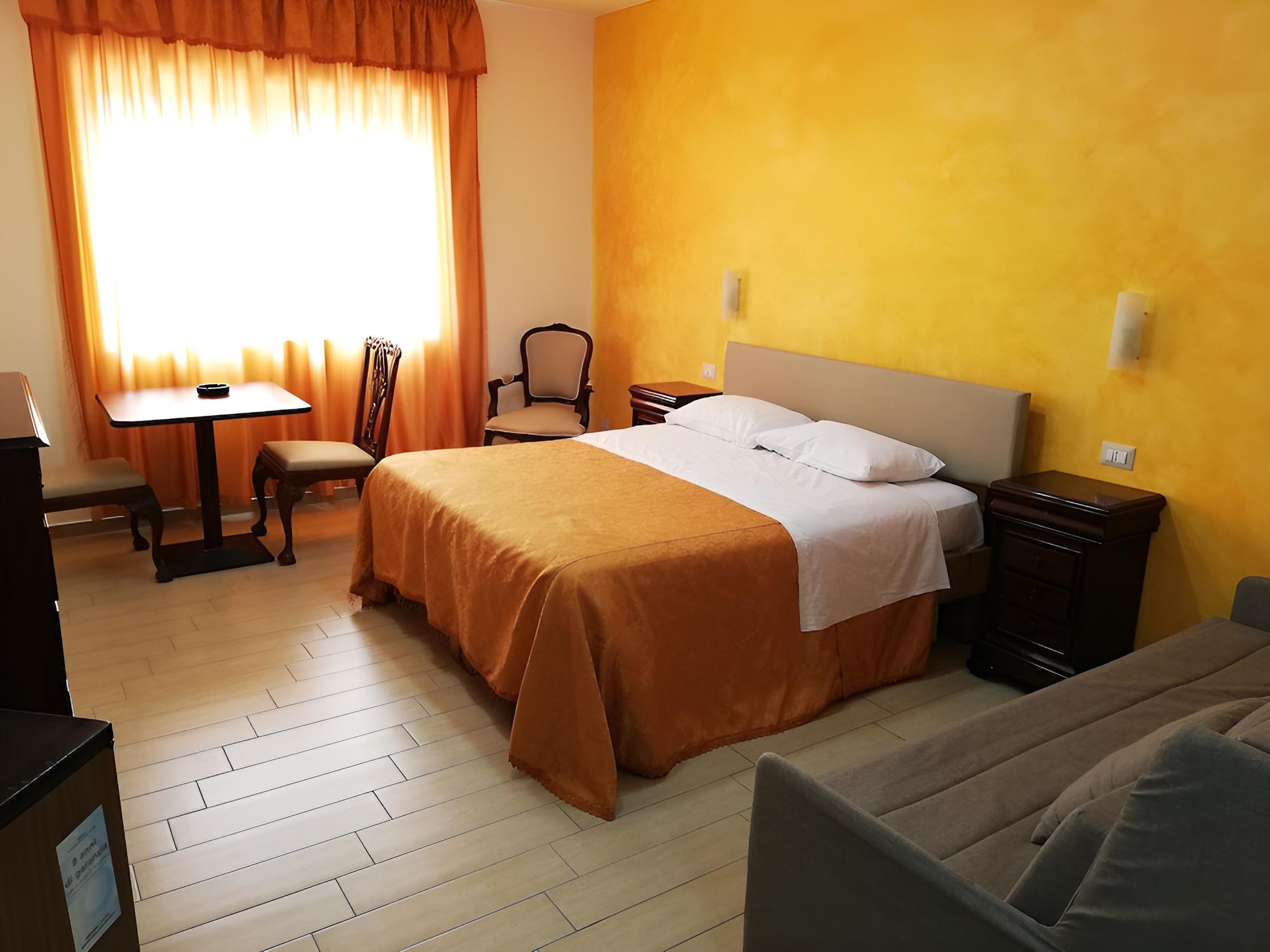 Club Double Room photo 2