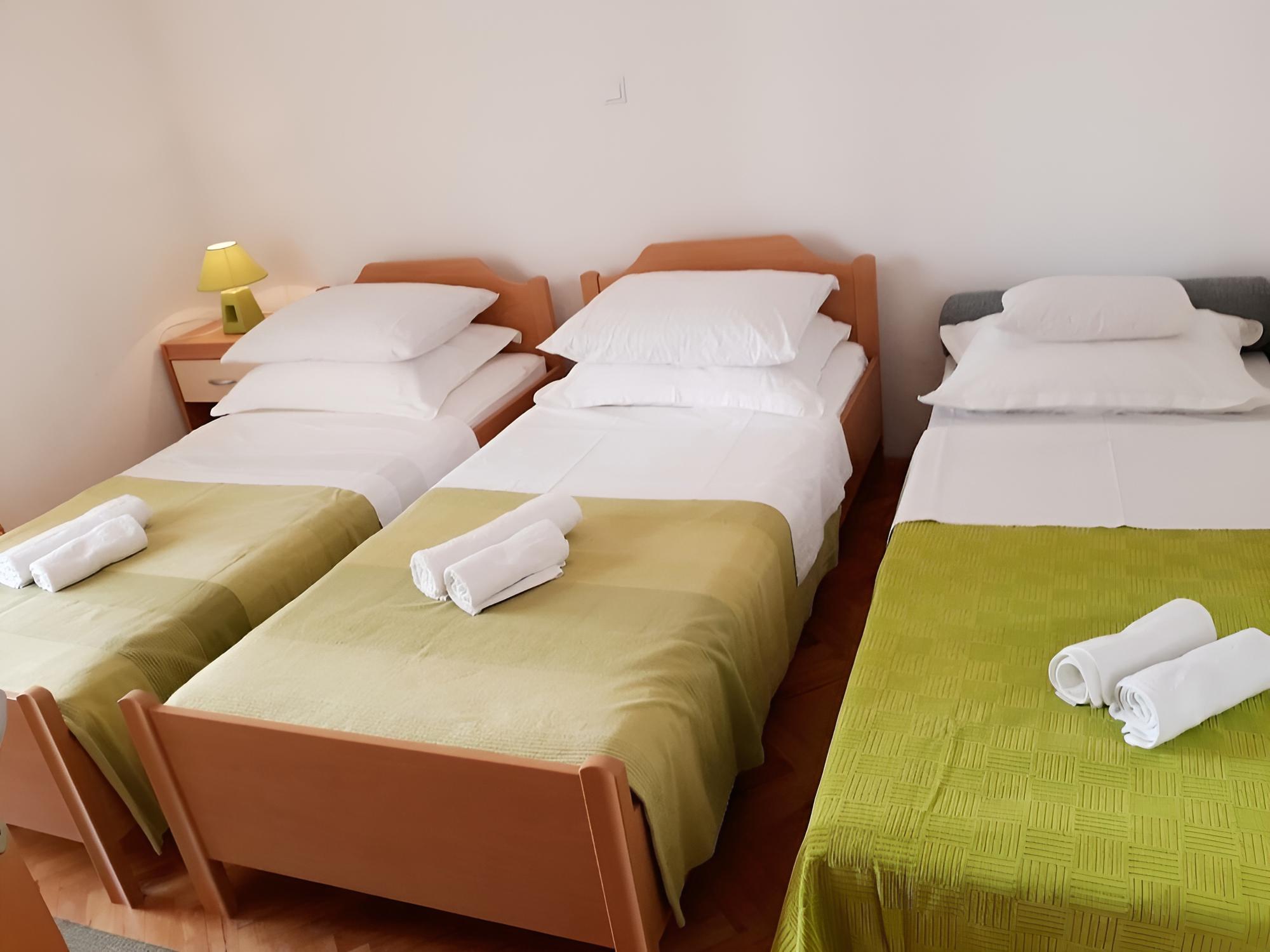 Apartment (Zdravko - with parking - A1(4+1)) photo 3