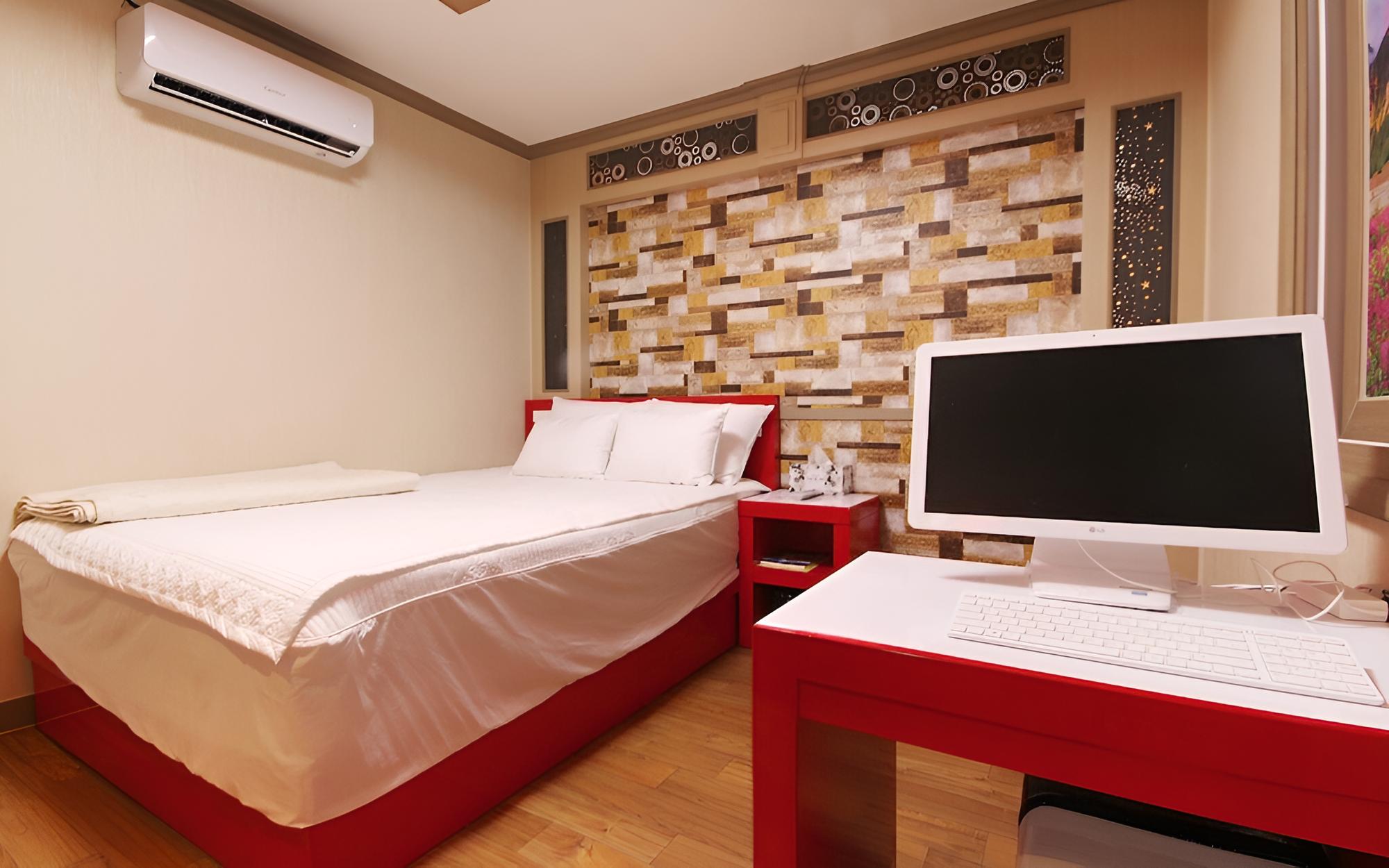 Room (General room)