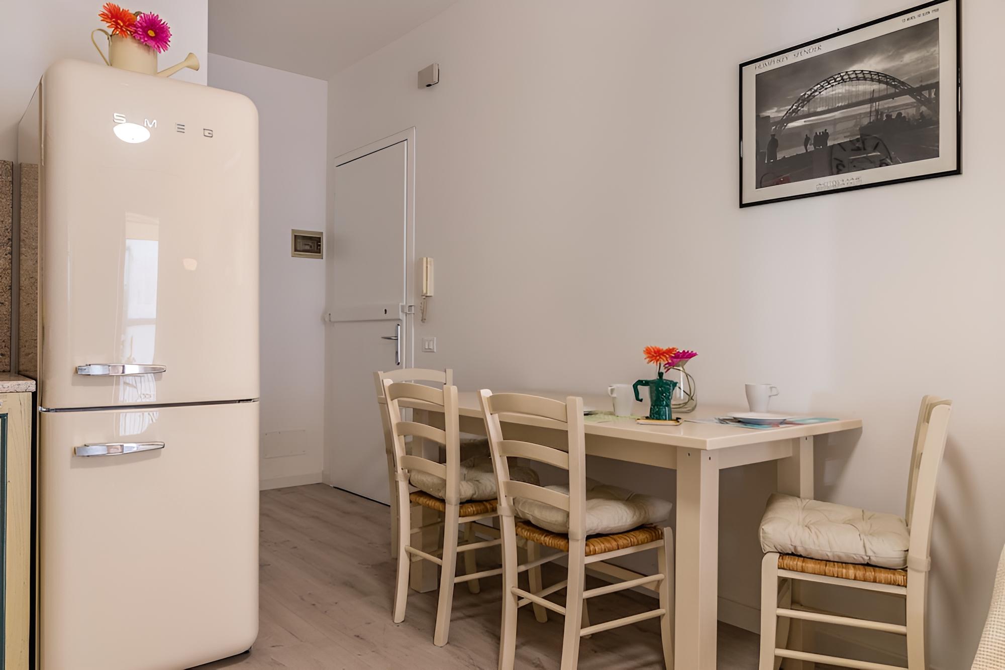 Apartment photo 3