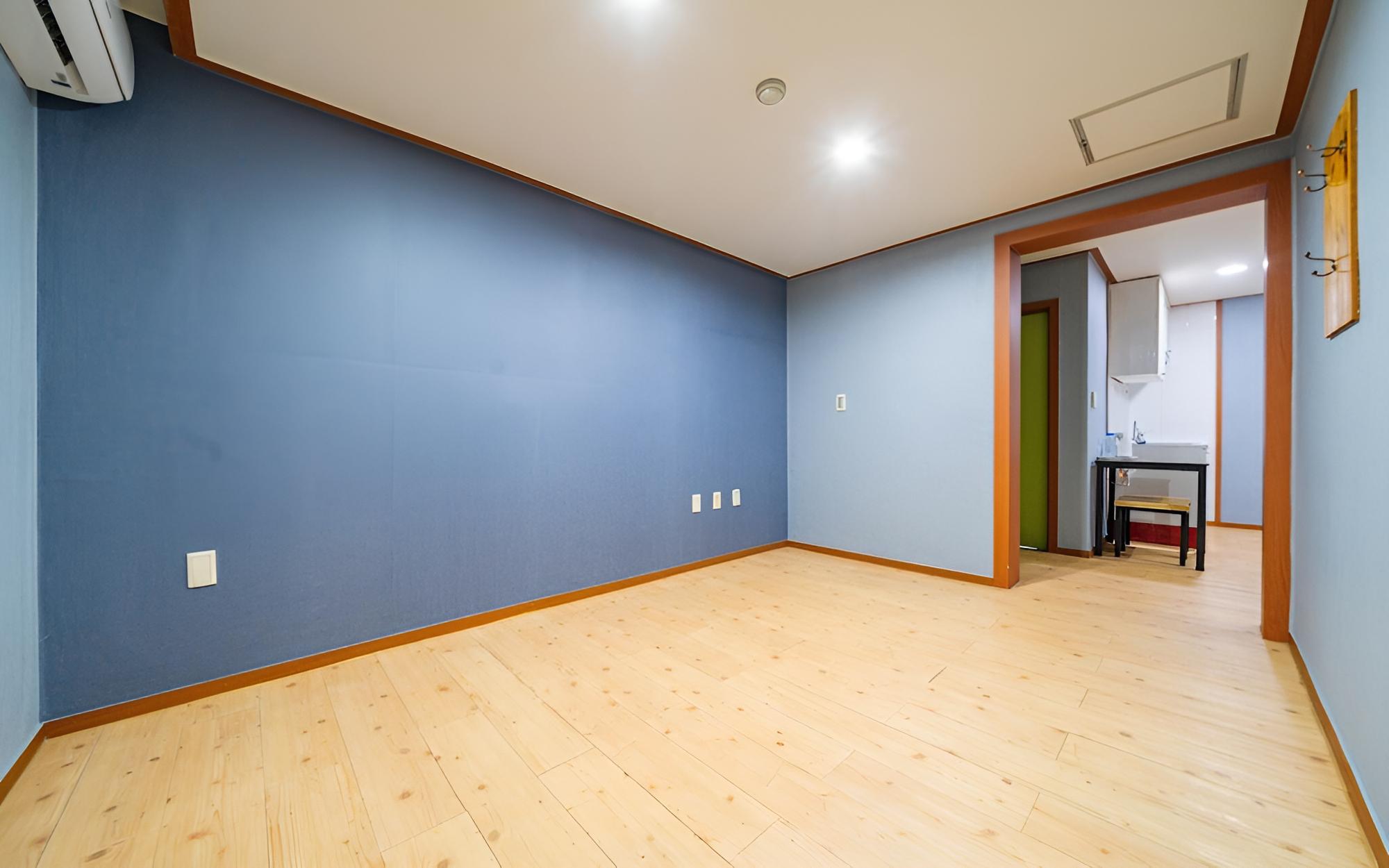 Room (Pension type ondol special room (Netf) photo 2