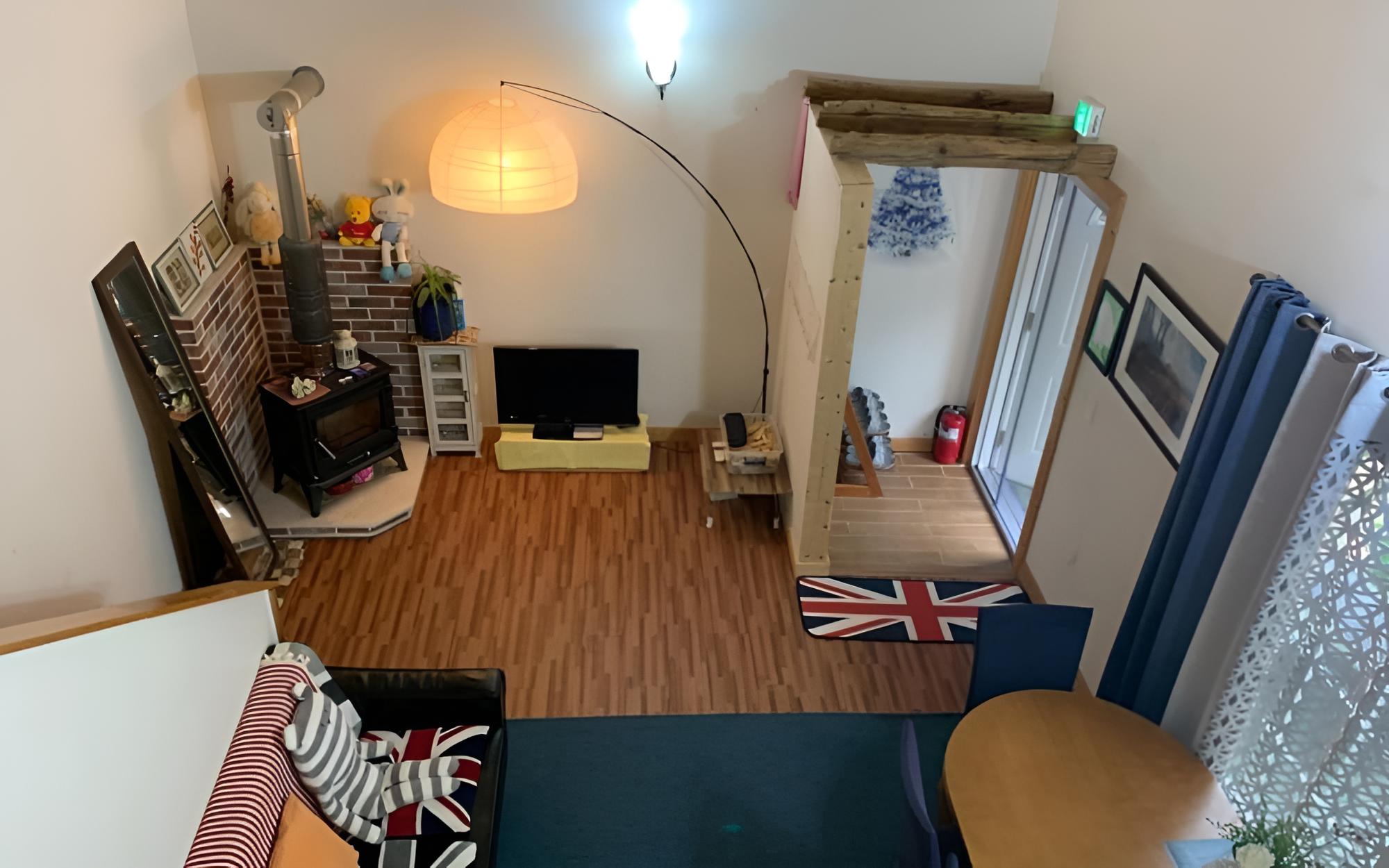 Room (1 Dong Berlin (Unshared House Duplex))