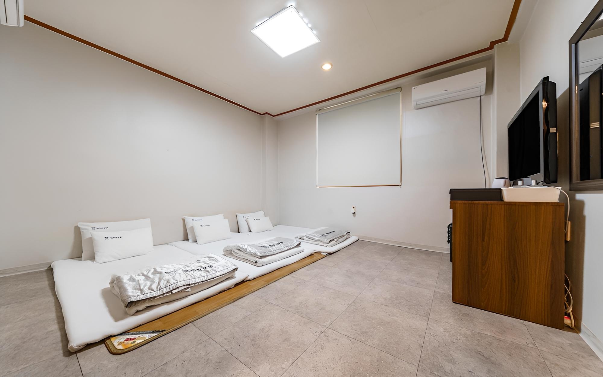 Room (Ondol for 2)
