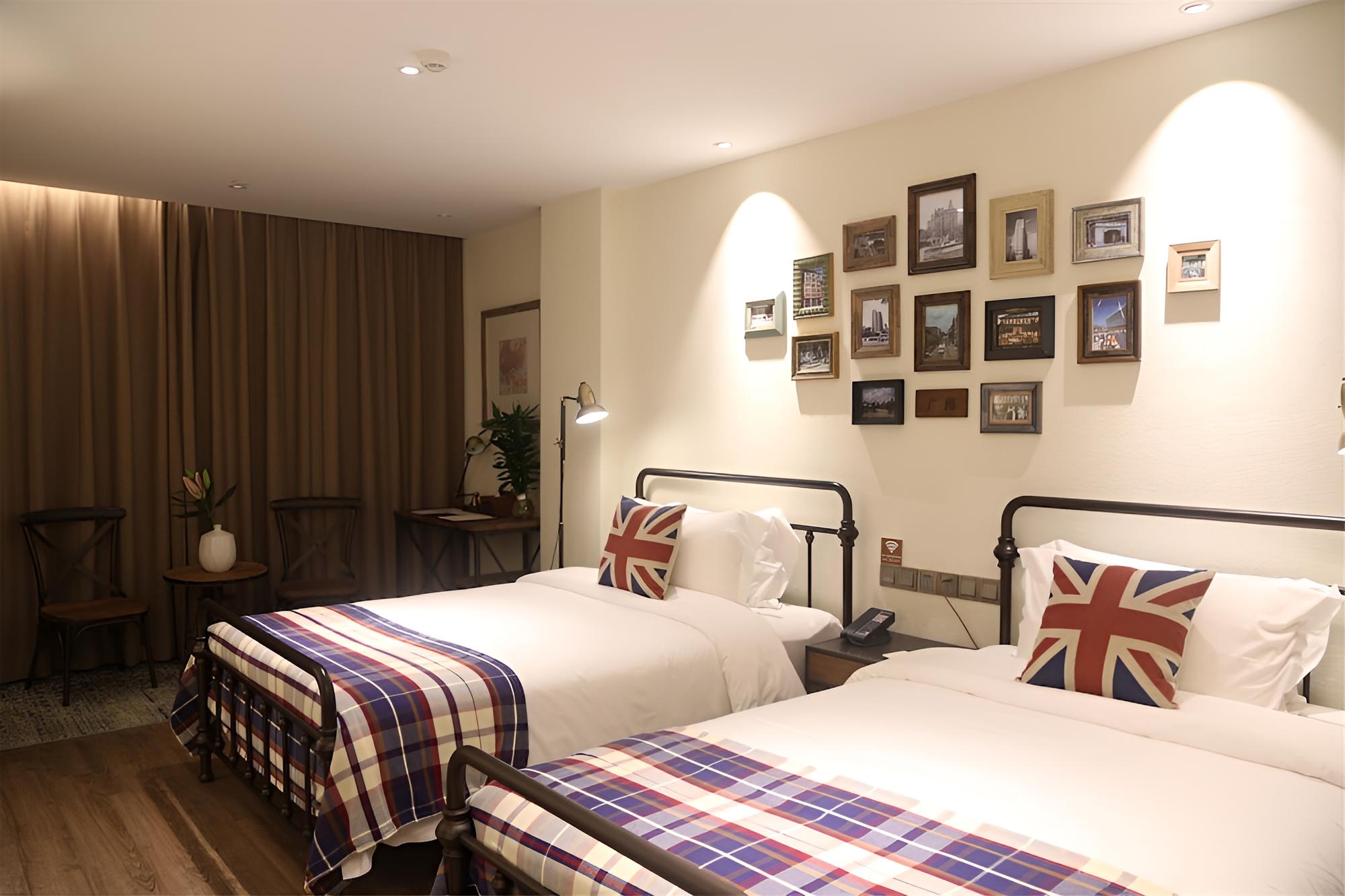 Victoria Twin Room