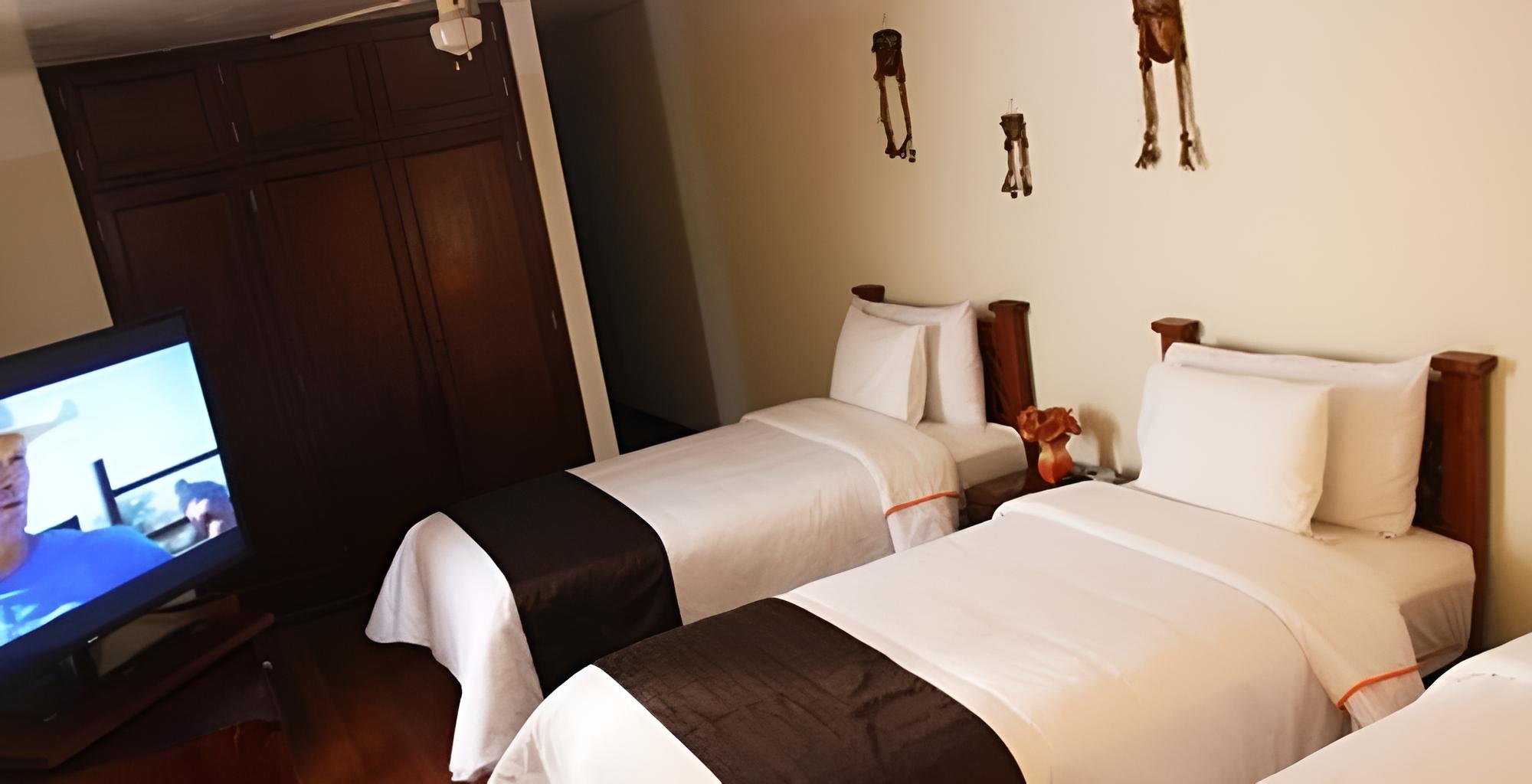 Triple Room