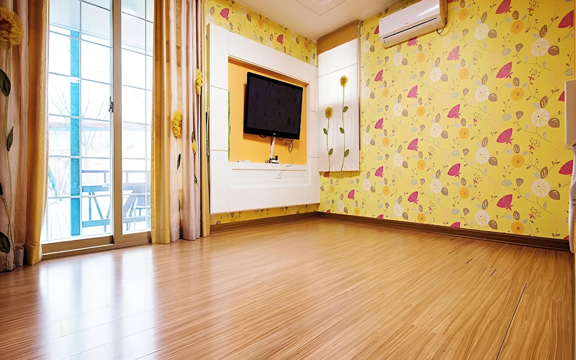 Room (Orange (ondol type))